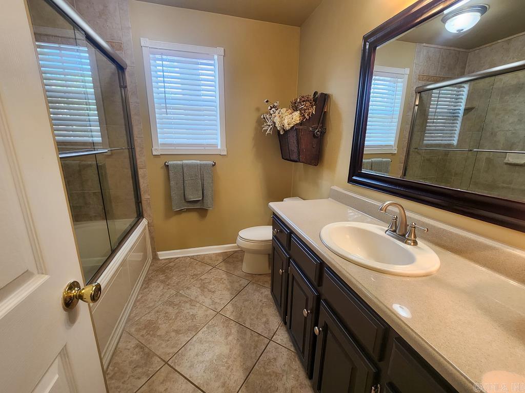 1 Windsor Valley Court North Little Rock, AR 72116