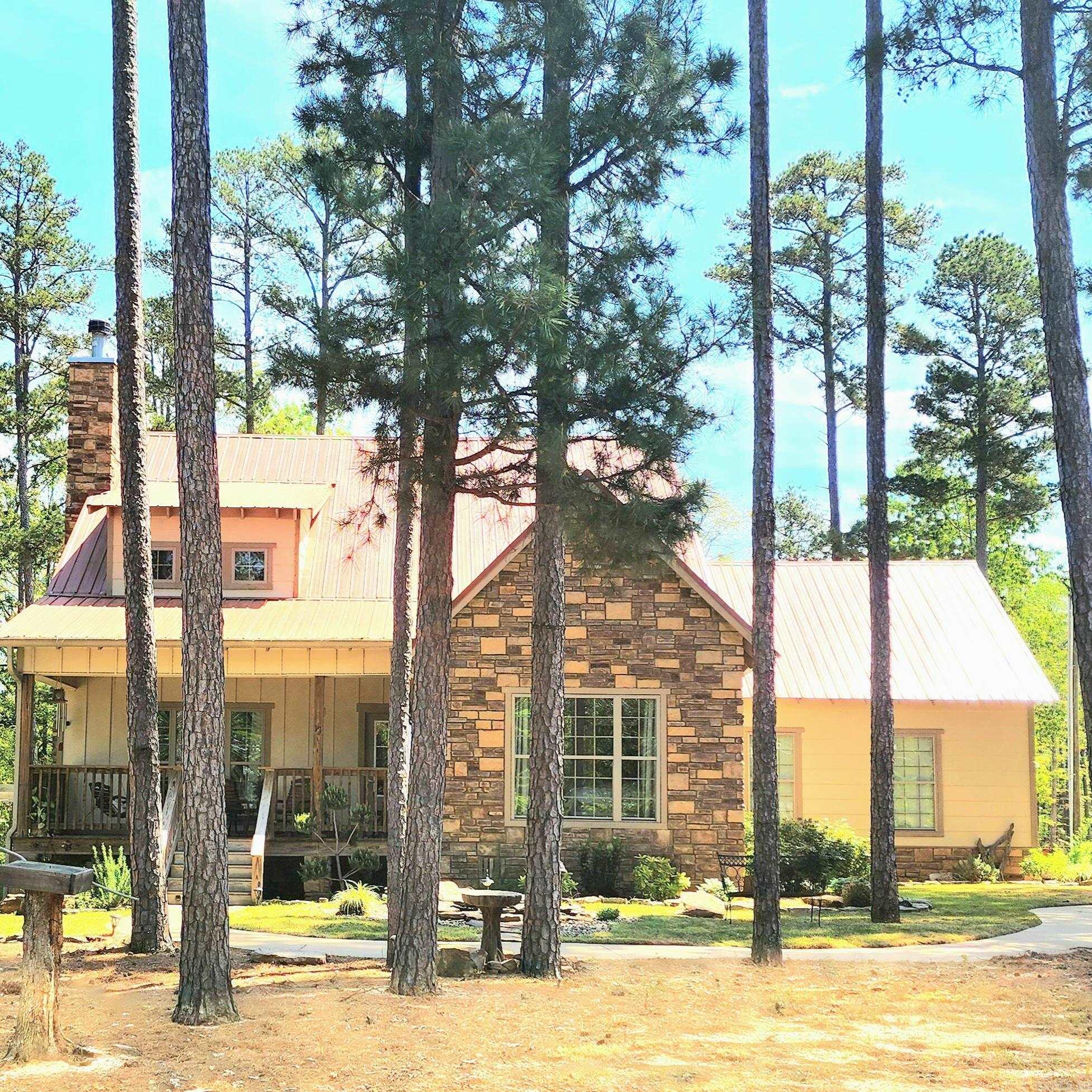 17  Dianes  Heber Springs, AR
