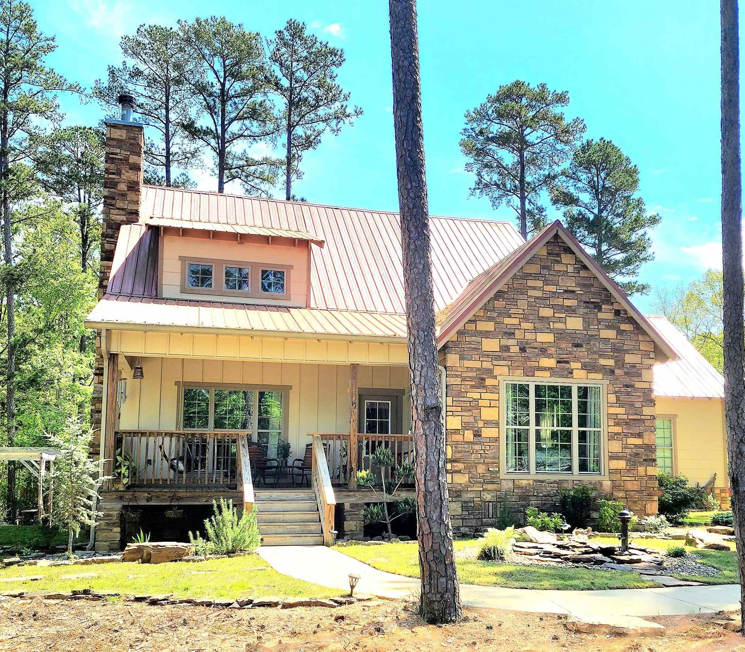 17  Dianes  Heber Springs, AR