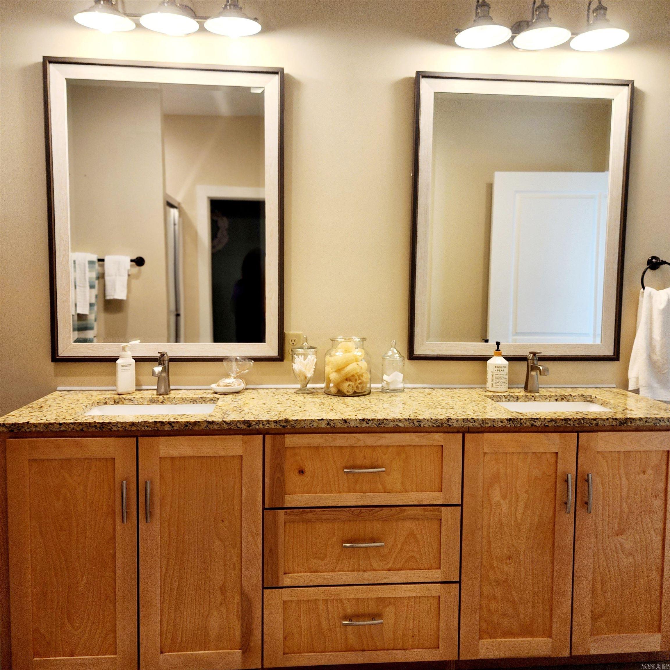 17  Dianes  Heber Springs, AR