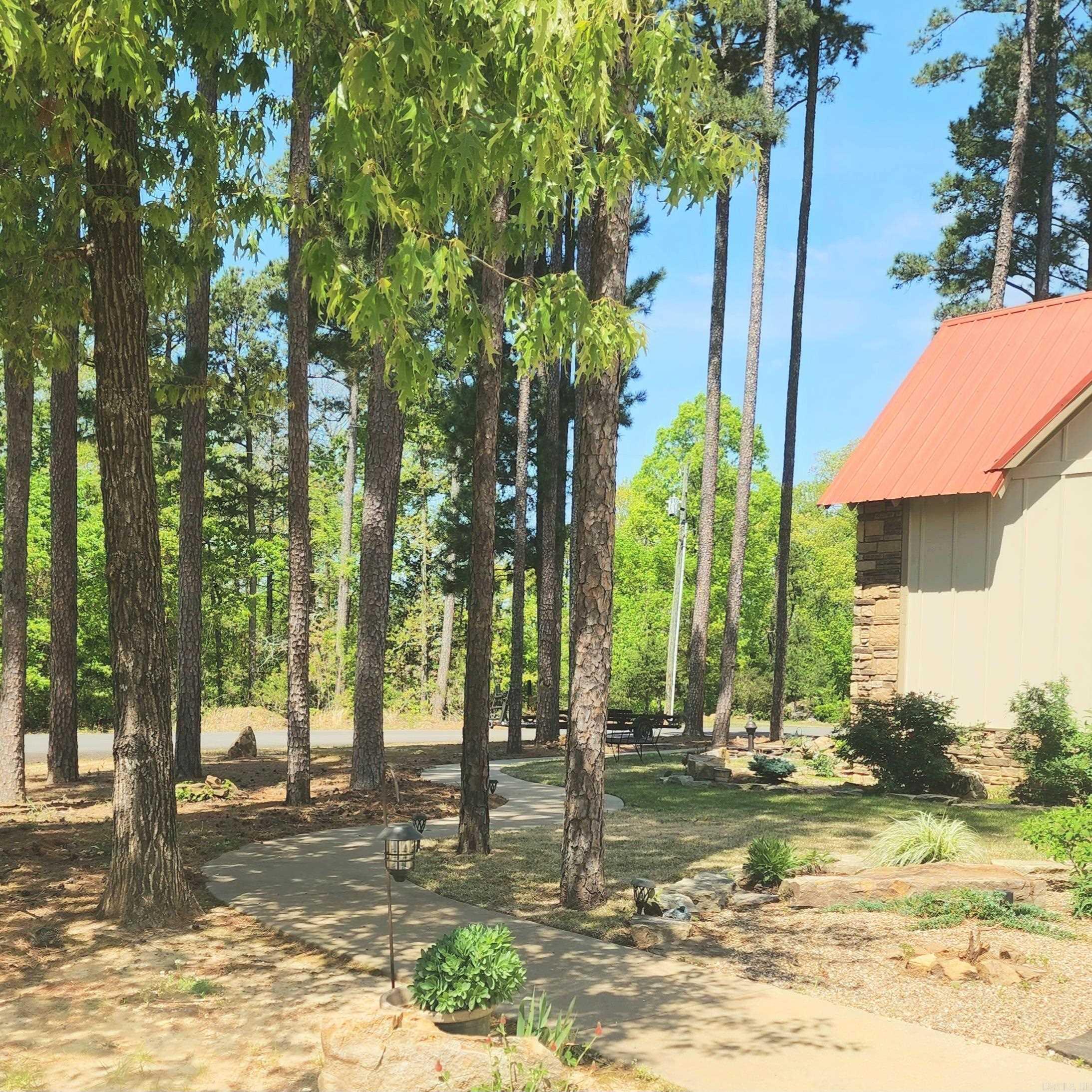 17  Dianes  Heber Springs, AR