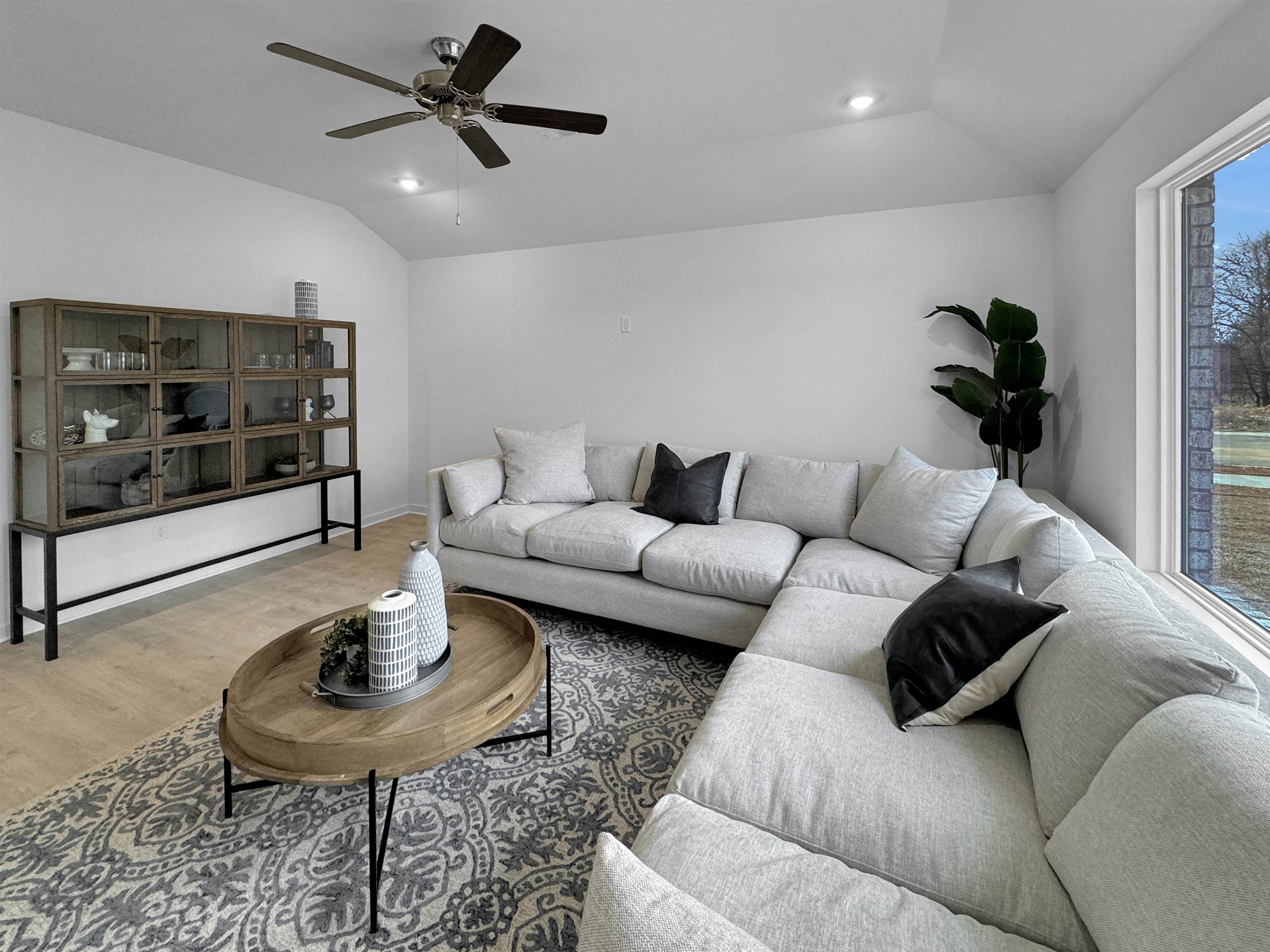 1410  Ridgefield  Searcy, AR