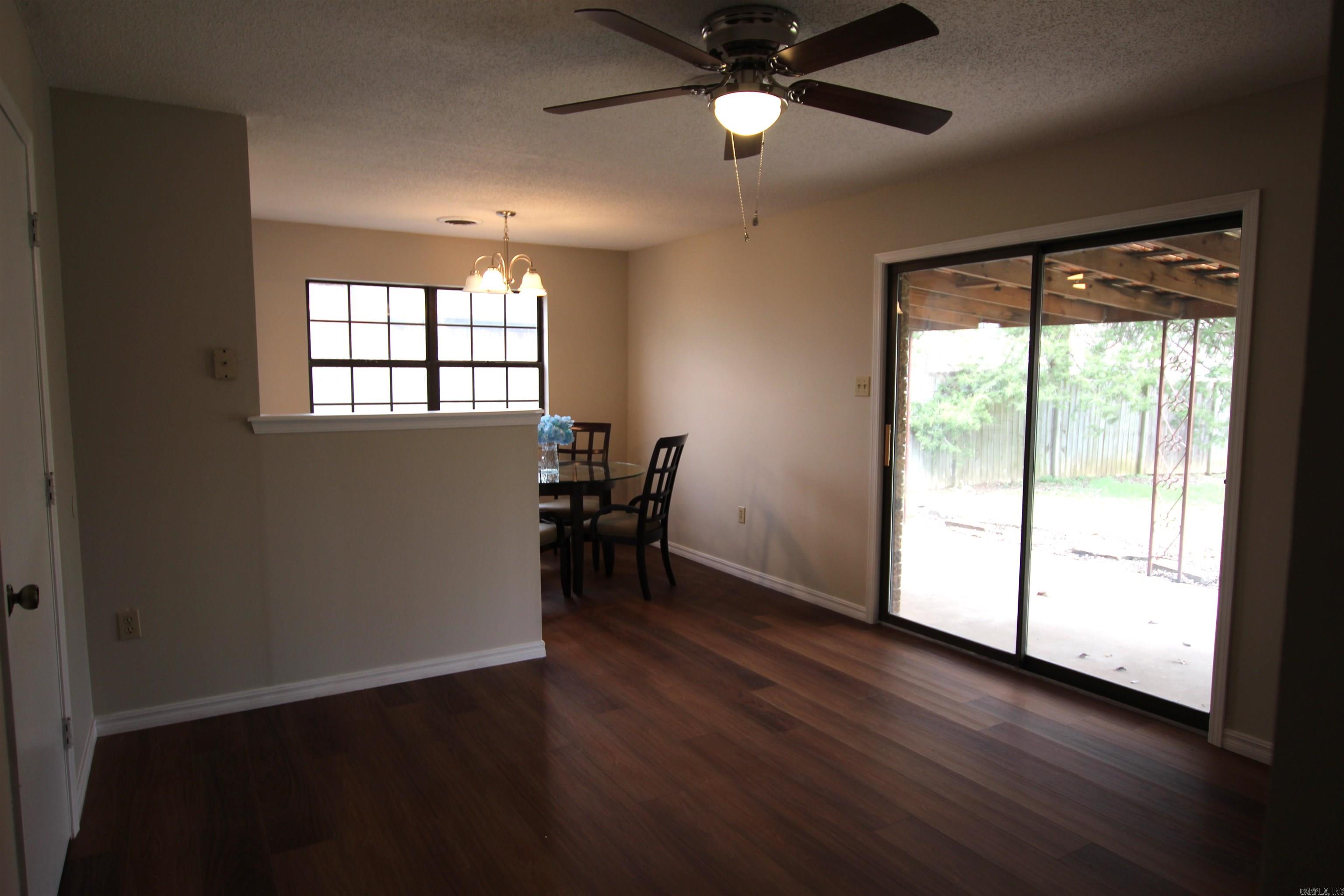 1514 N Jackson  Russellville, AR
