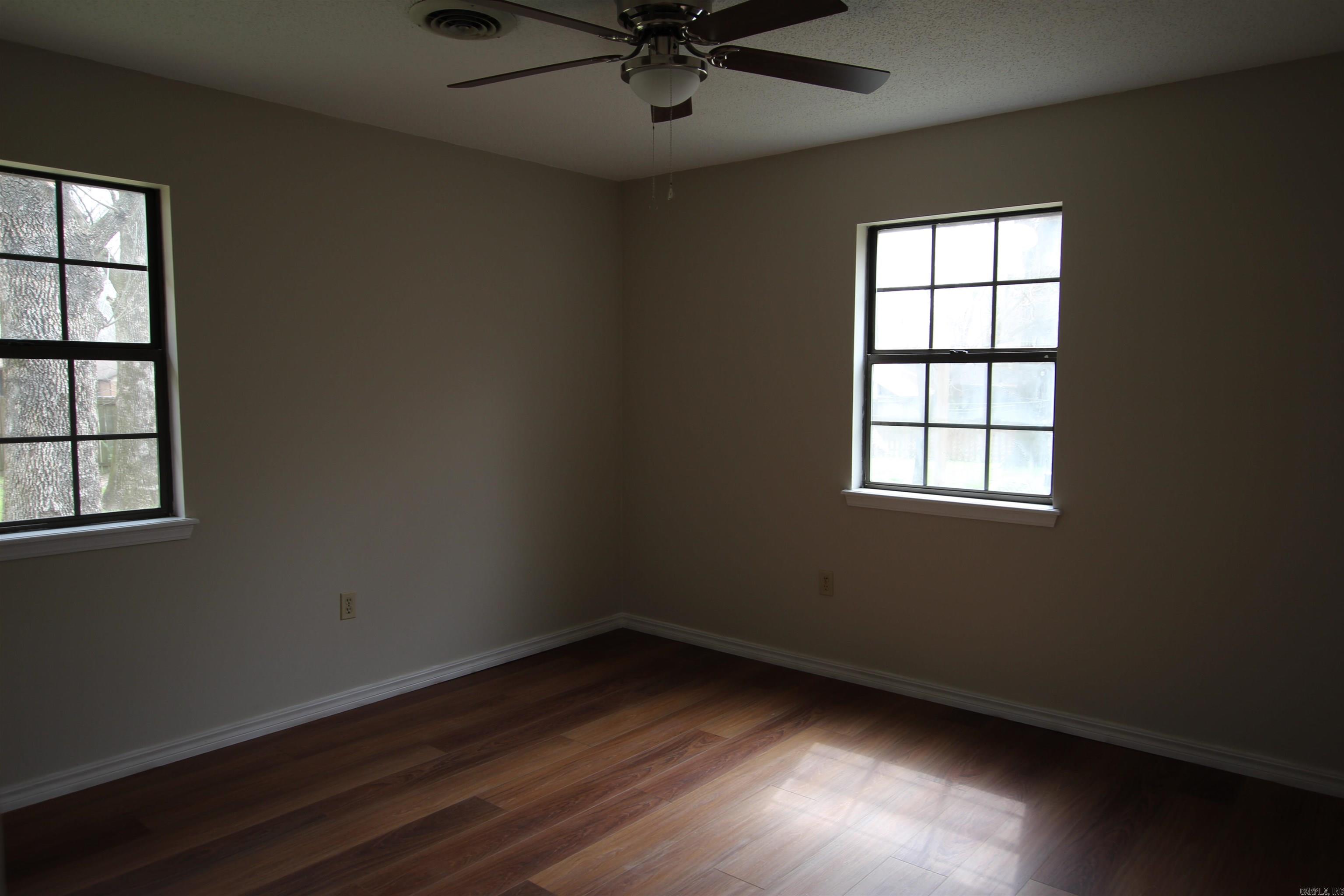 1514 N Jackson  Russellville, AR