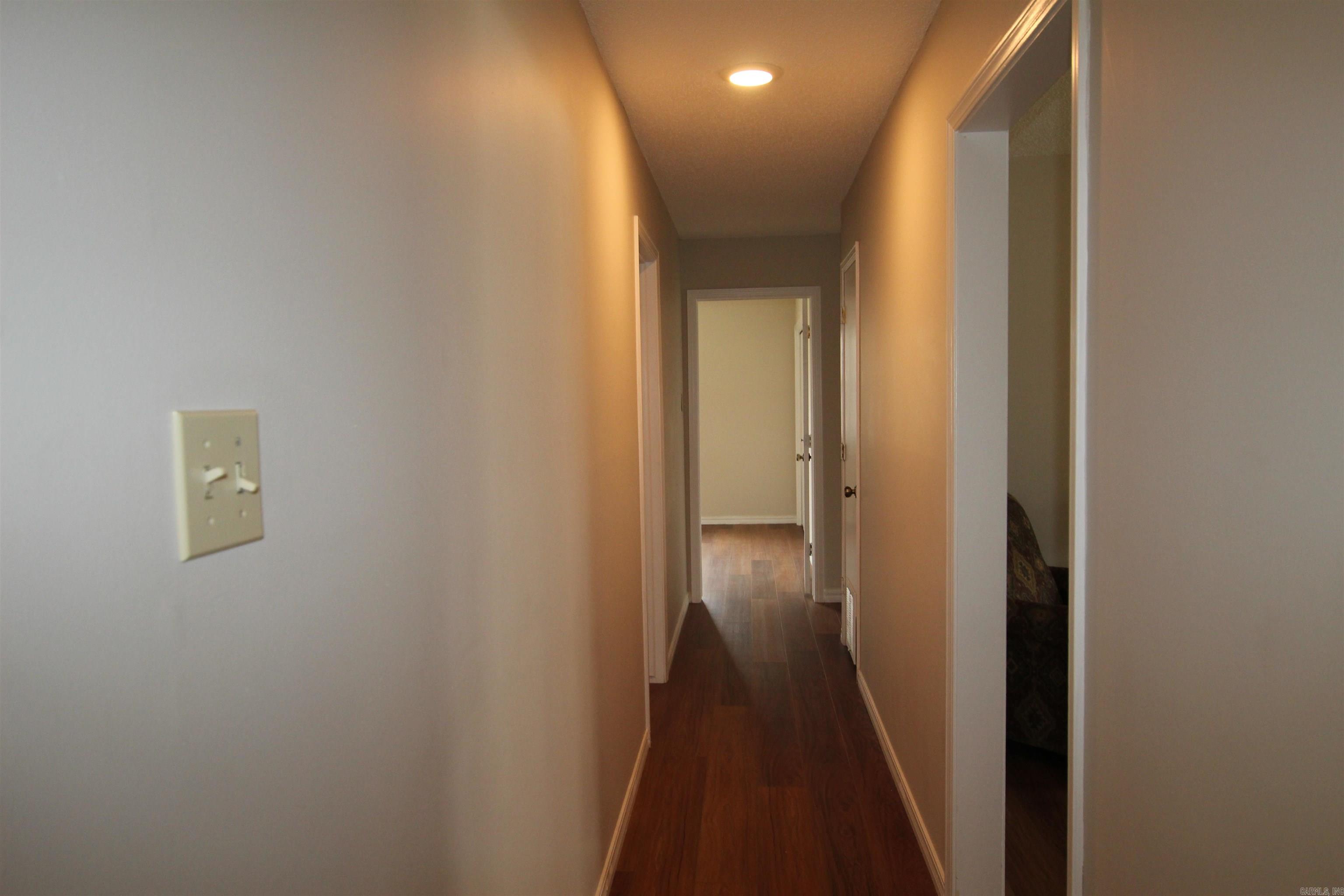 1514 N Jackson  Russellville, AR