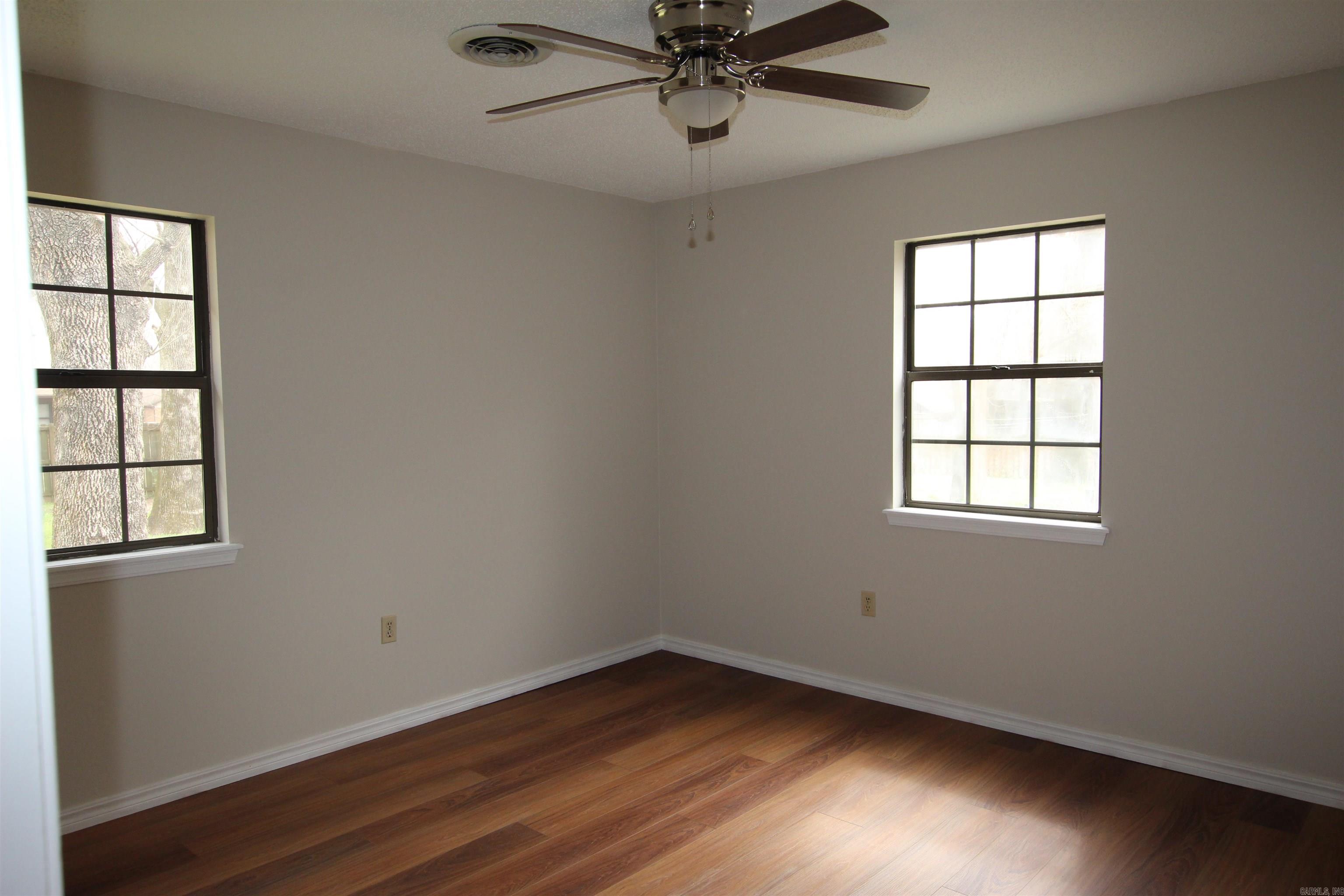 1514 N Jackson  Russellville, AR