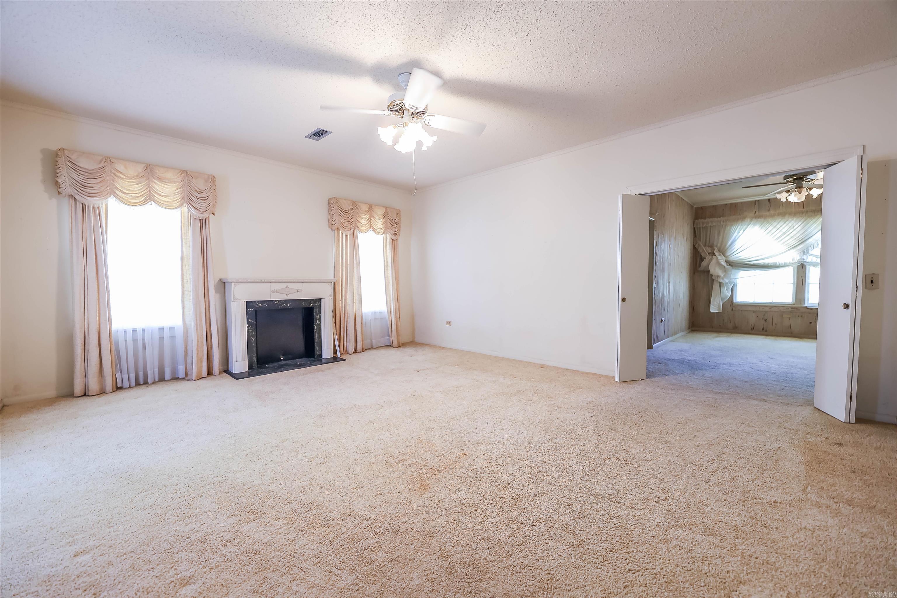 1114 W Oak St  El Dorado, AR