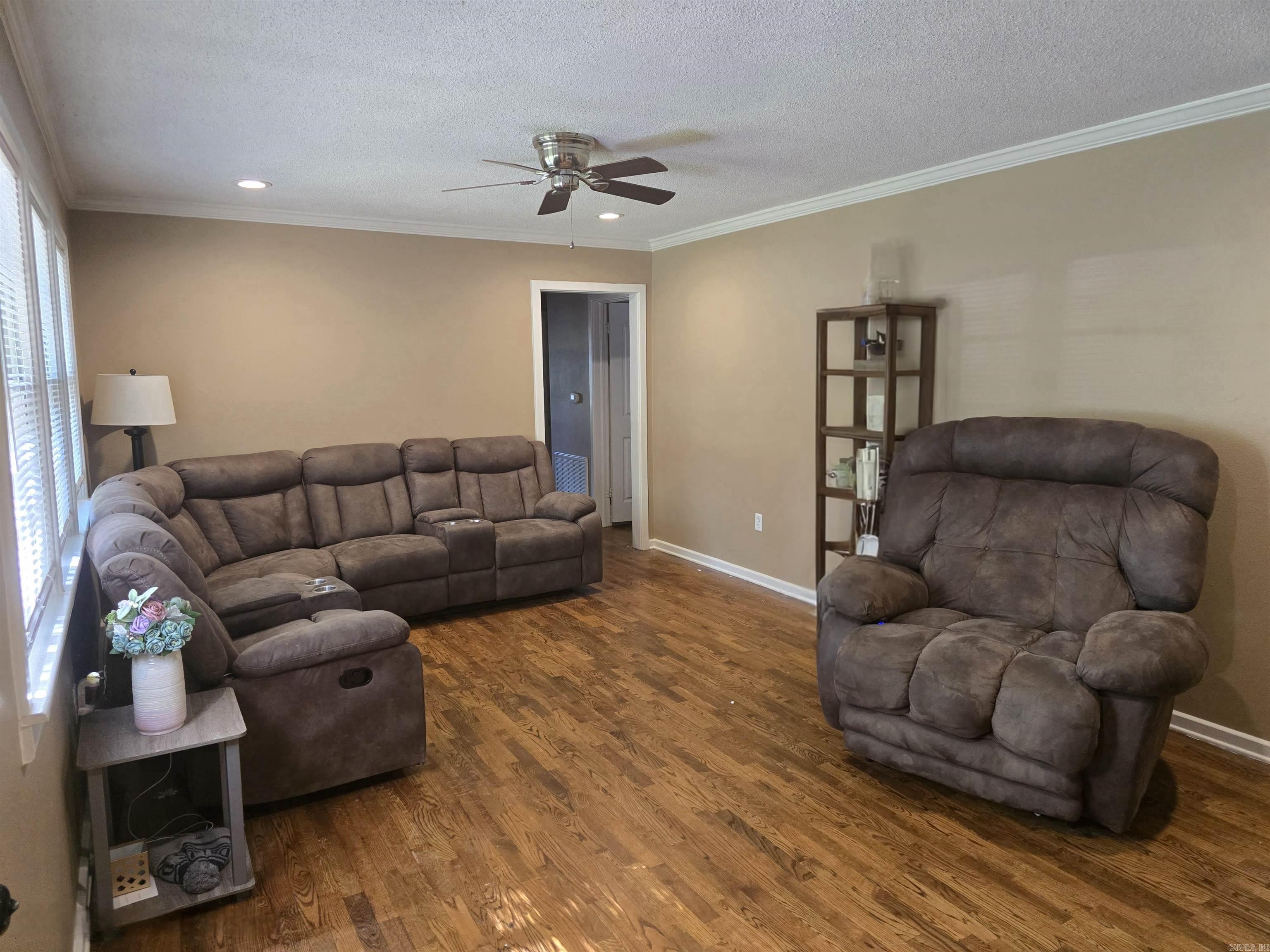 801  Randall Dr.  Searcy, AR