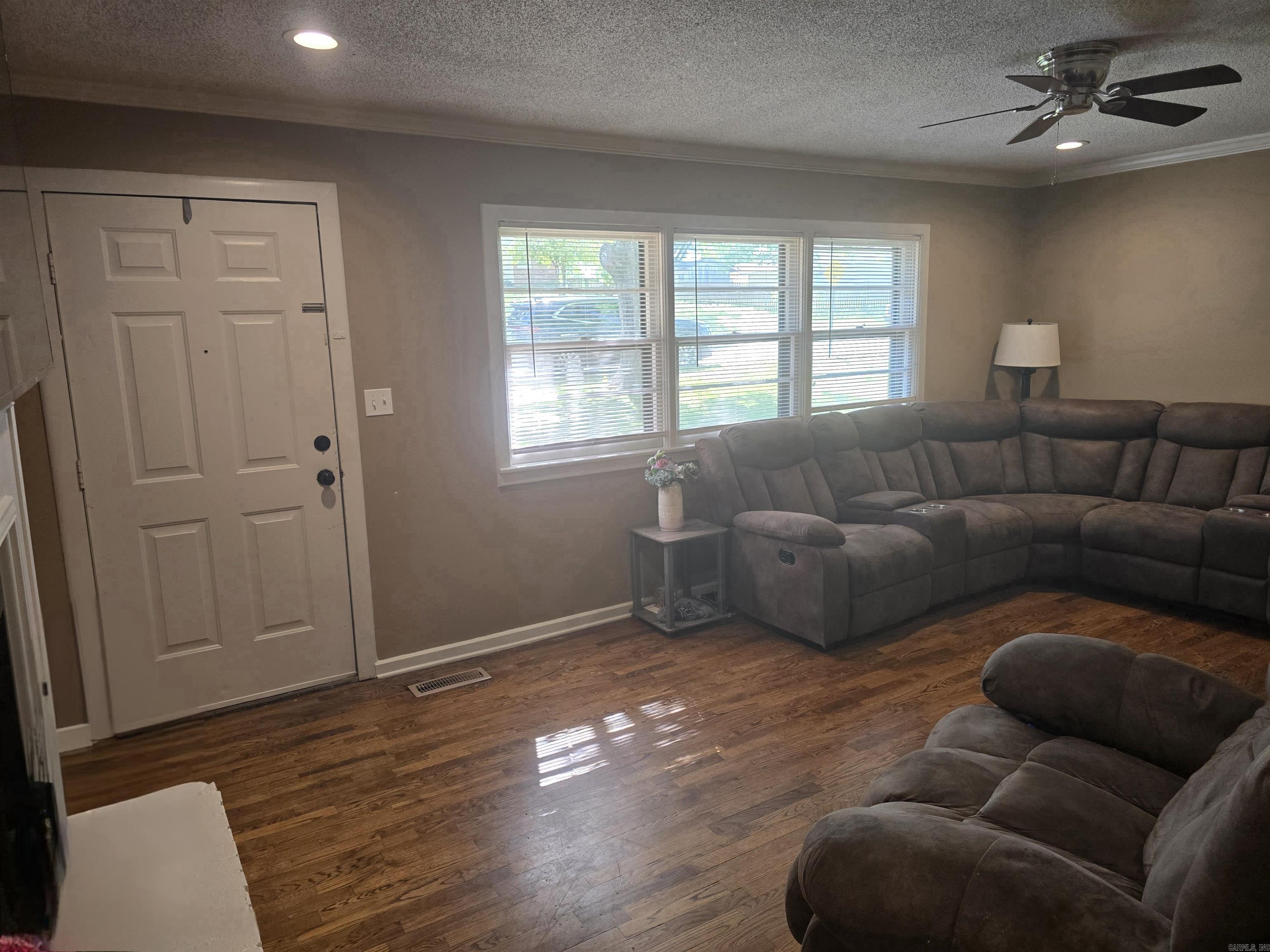 801  Randall Dr.  Searcy, AR