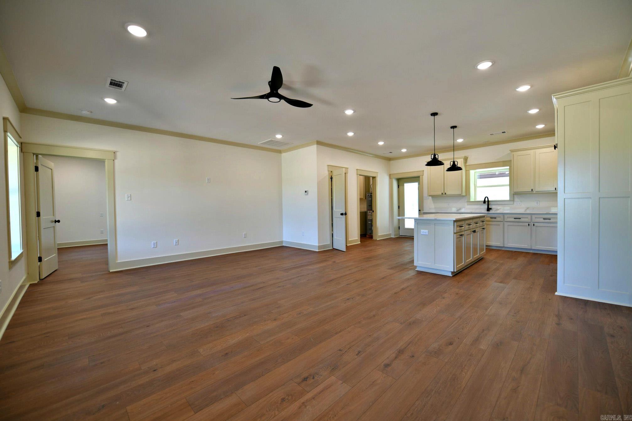 2016 S. Reine St.  Mena, AR