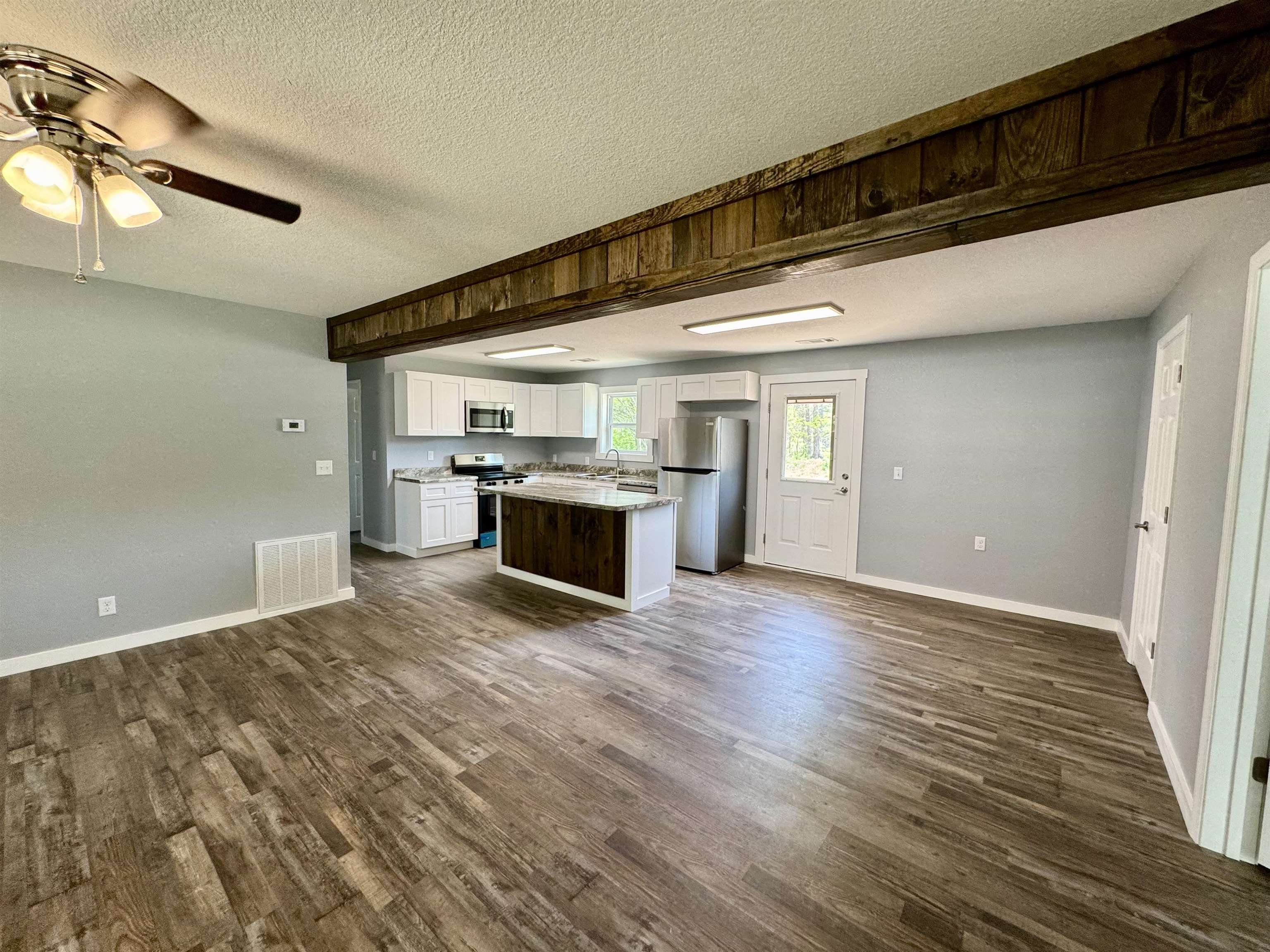 312  Haley Street  Melbourne, AR
