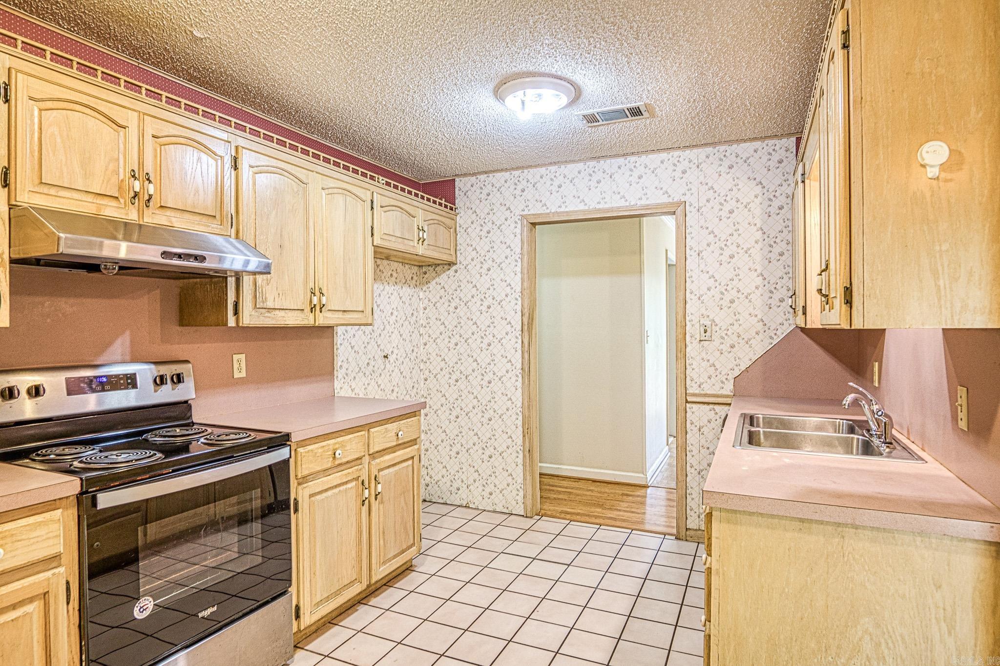 1912  Cedarhurst  Benton, AR