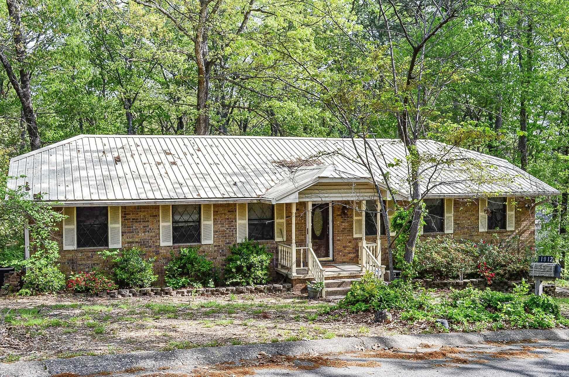 1912  Cedarhurst  Benton, AR