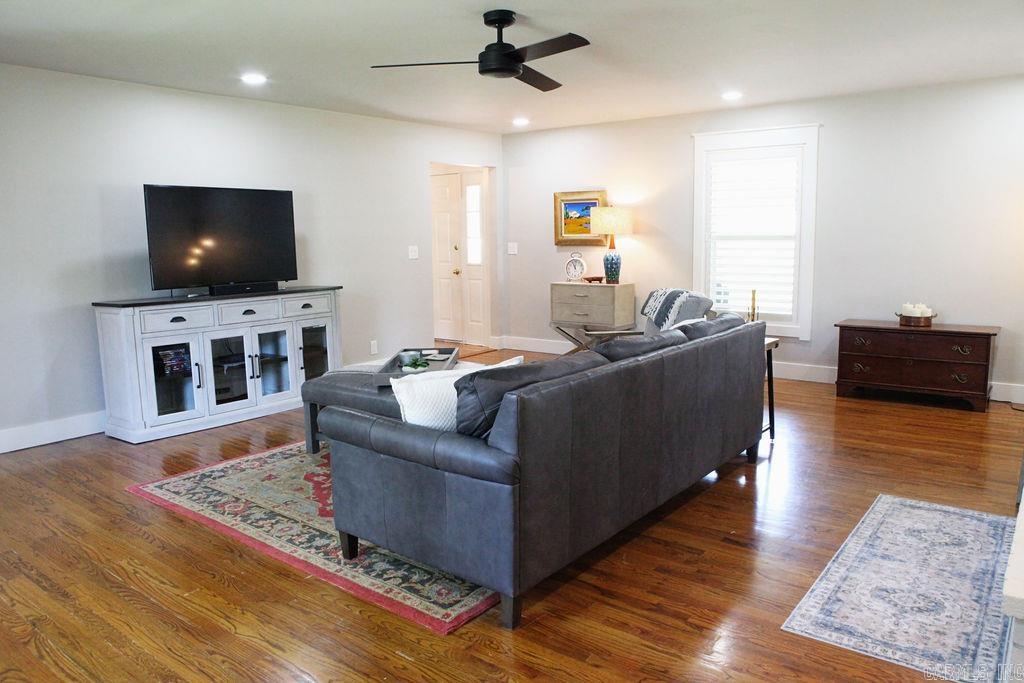 24  Shoemaker  Batesville, AR