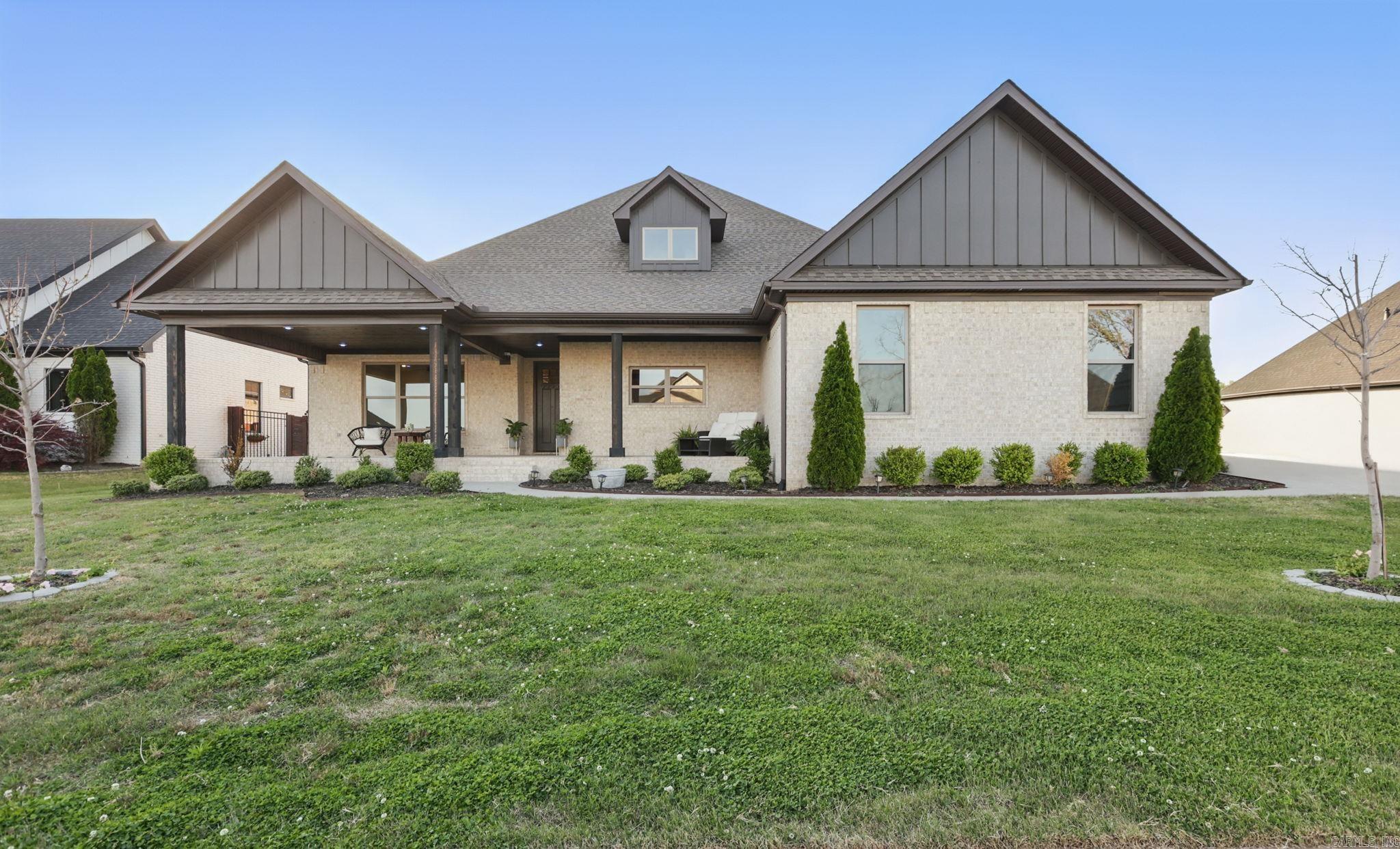 7429 Lake Point Circle Benton, AR 72019