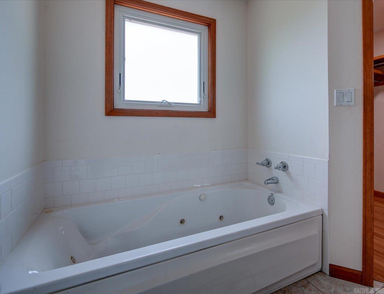 120  Silverwood Ter  Hot Springs, AR
