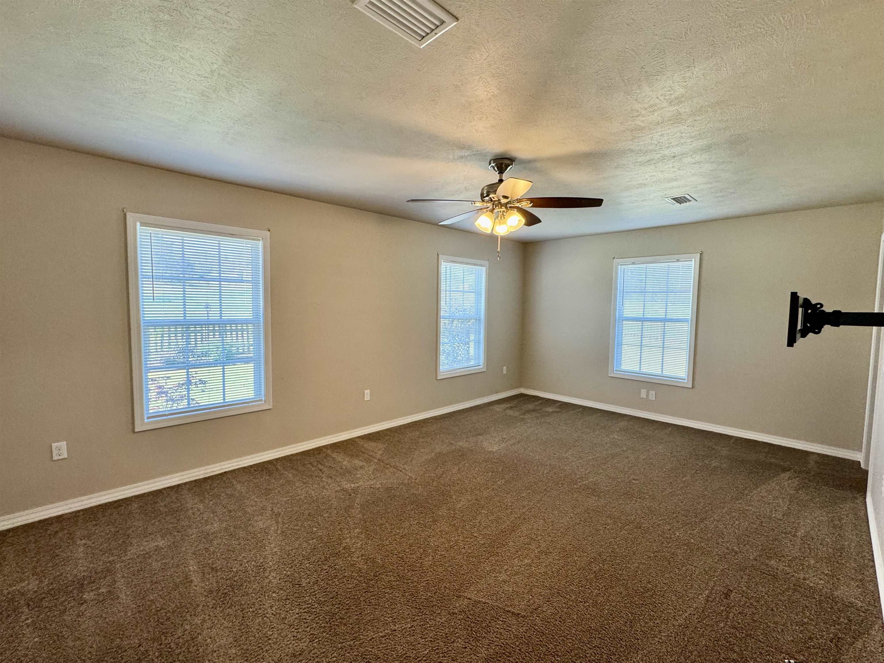 25 Heritage Lane Melbourne, AR 72556
