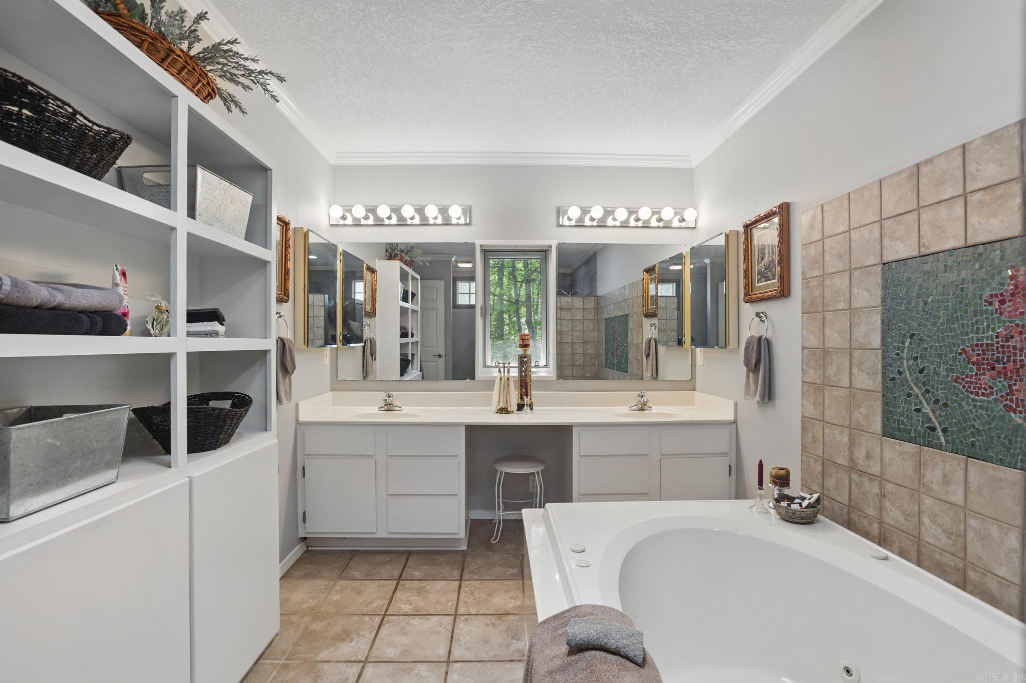 6  Narvaez  Hot Springs Village, AR