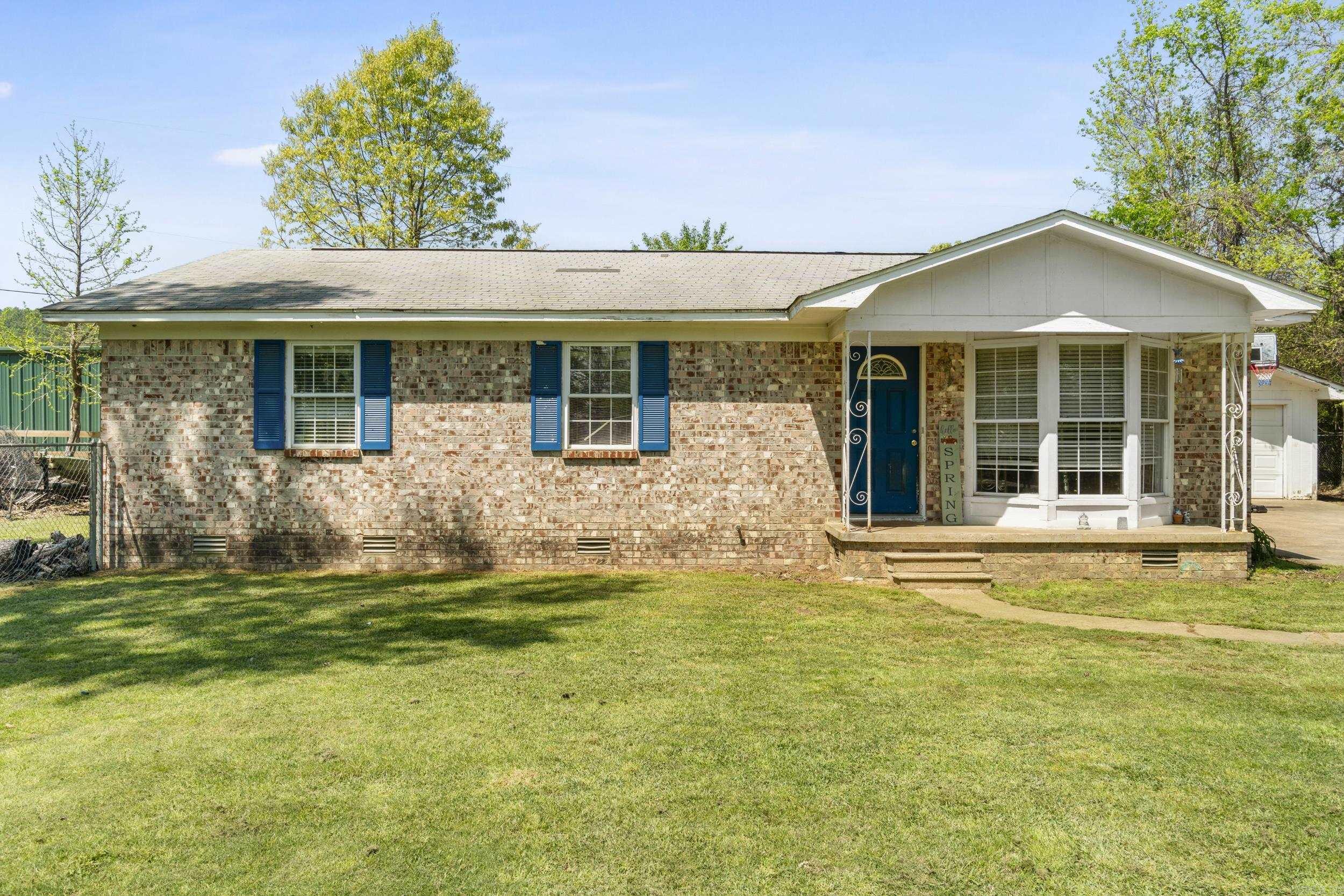 105 N Main  Mayflower, AR
