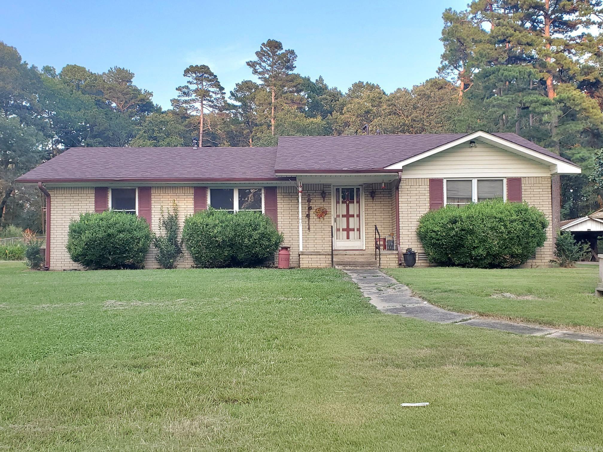 1806  Hwy 8 East  Mena, AR