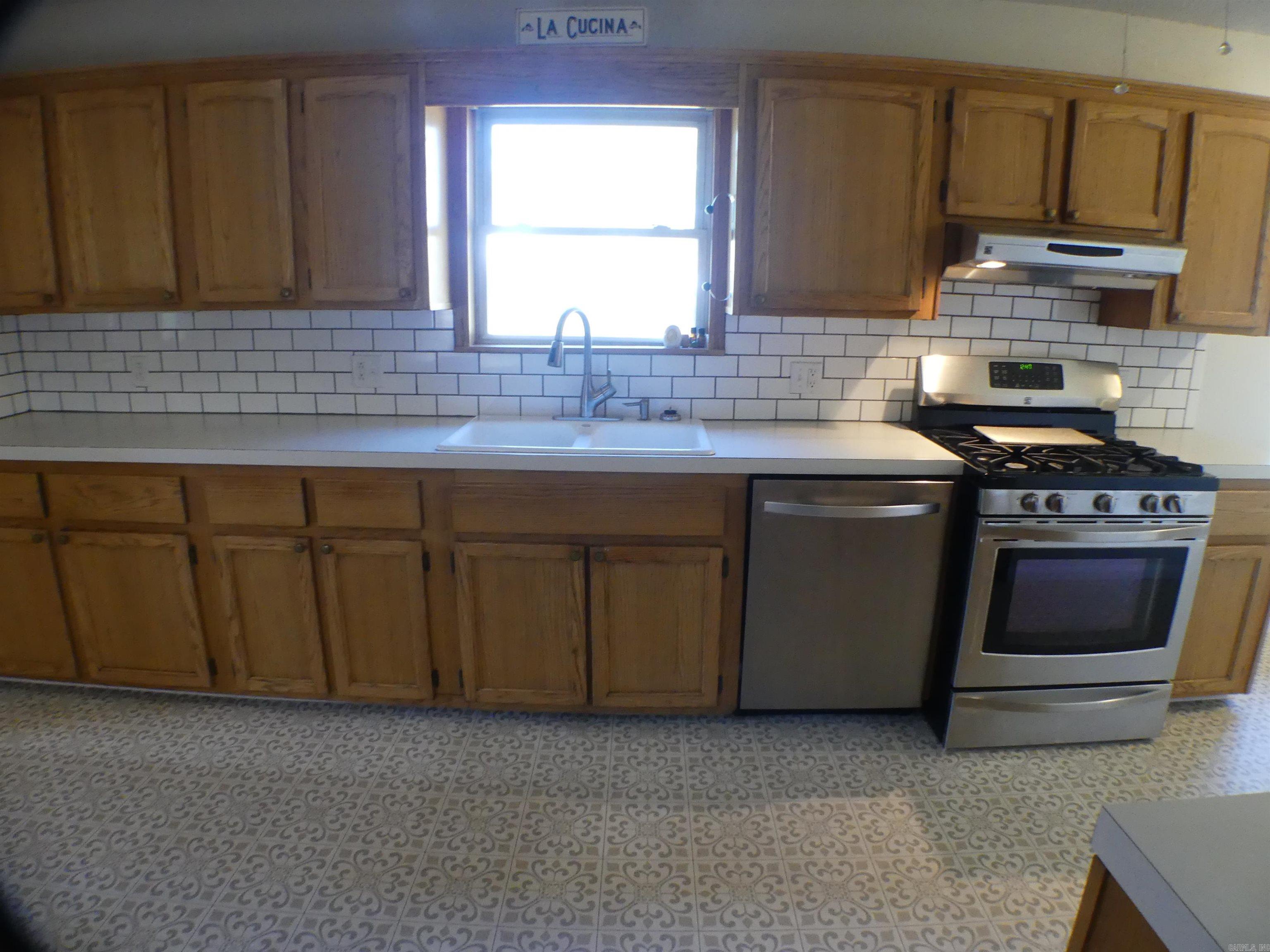 1806  Hwy 8 East  Mena, AR