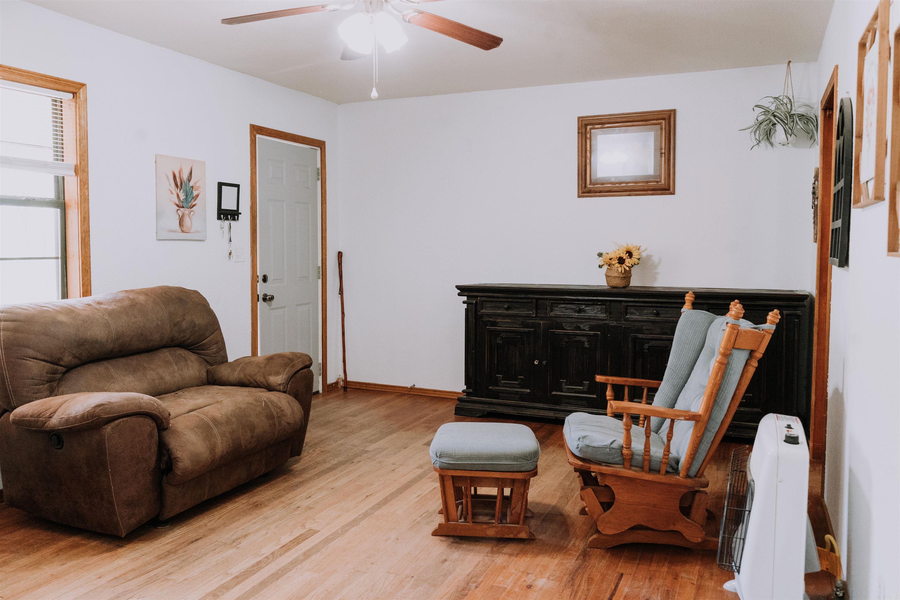 103 E Fair  Marshall, AR