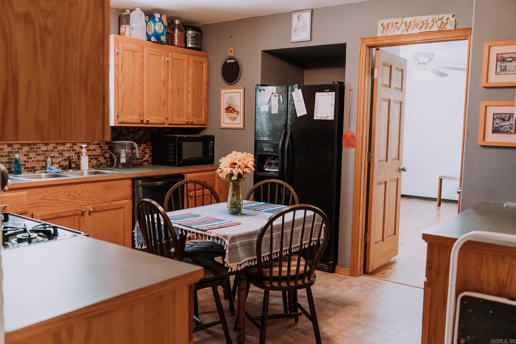 103 E Fair  Marshall, AR