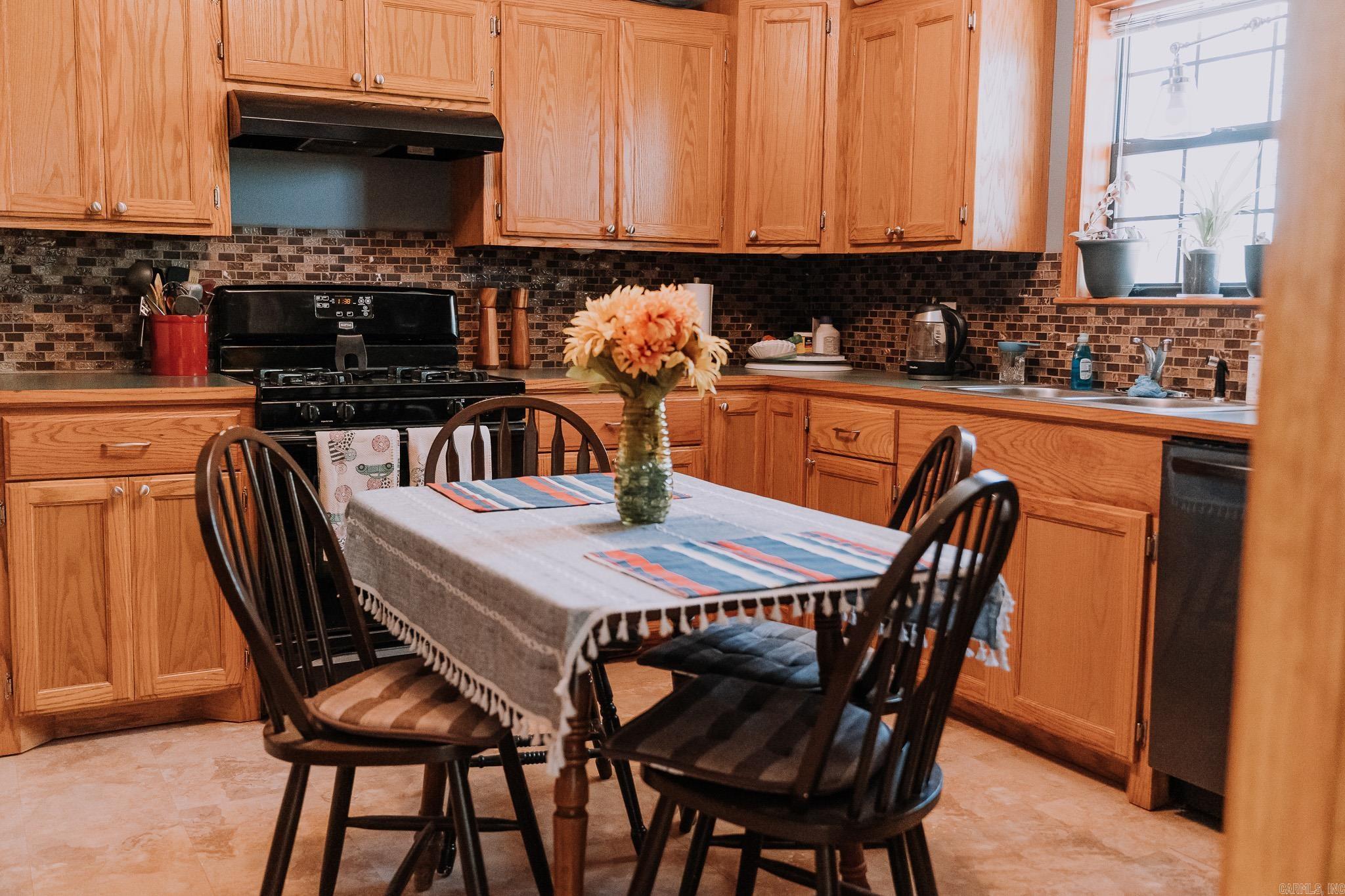 103 E Fair  Marshall, AR