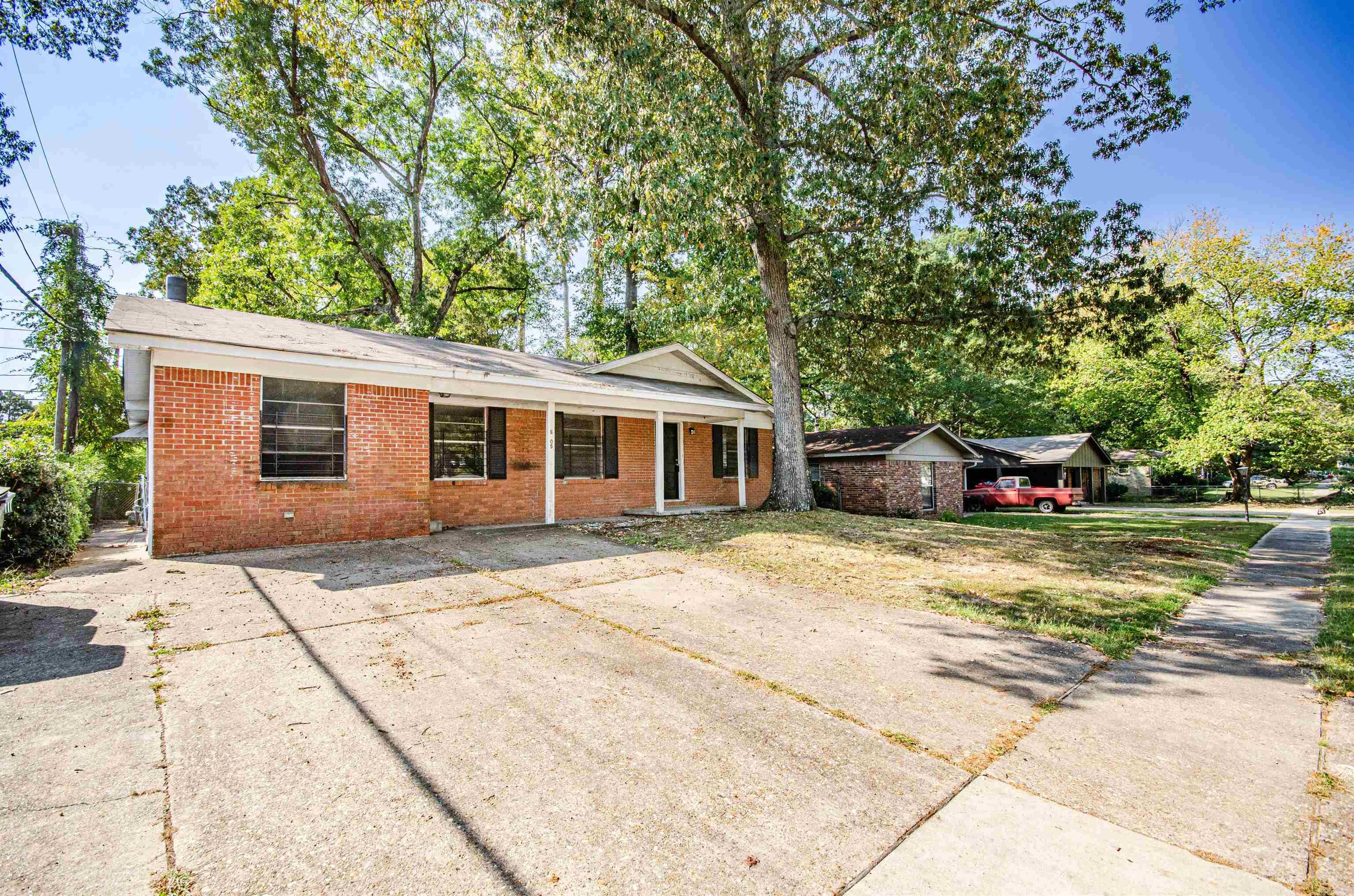 6105  Denham  Little Rock, AR