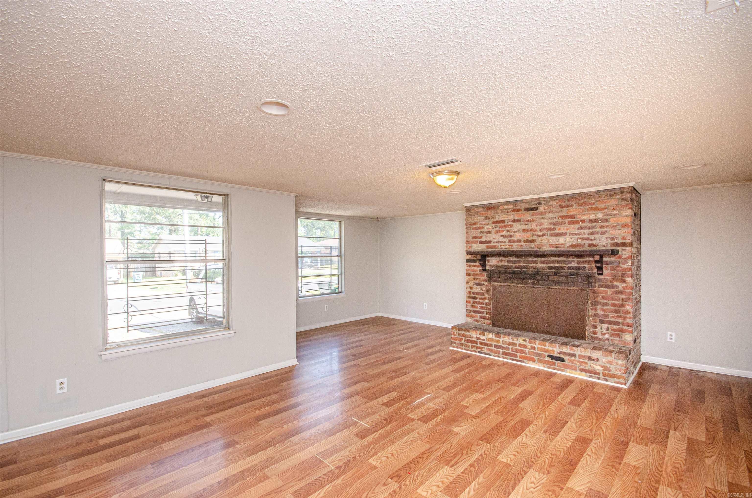 6105  Denham  Little Rock, AR