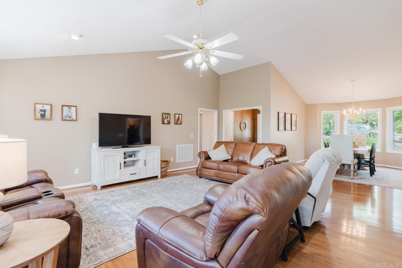 8  Binefar  Hot Springs Village, AR