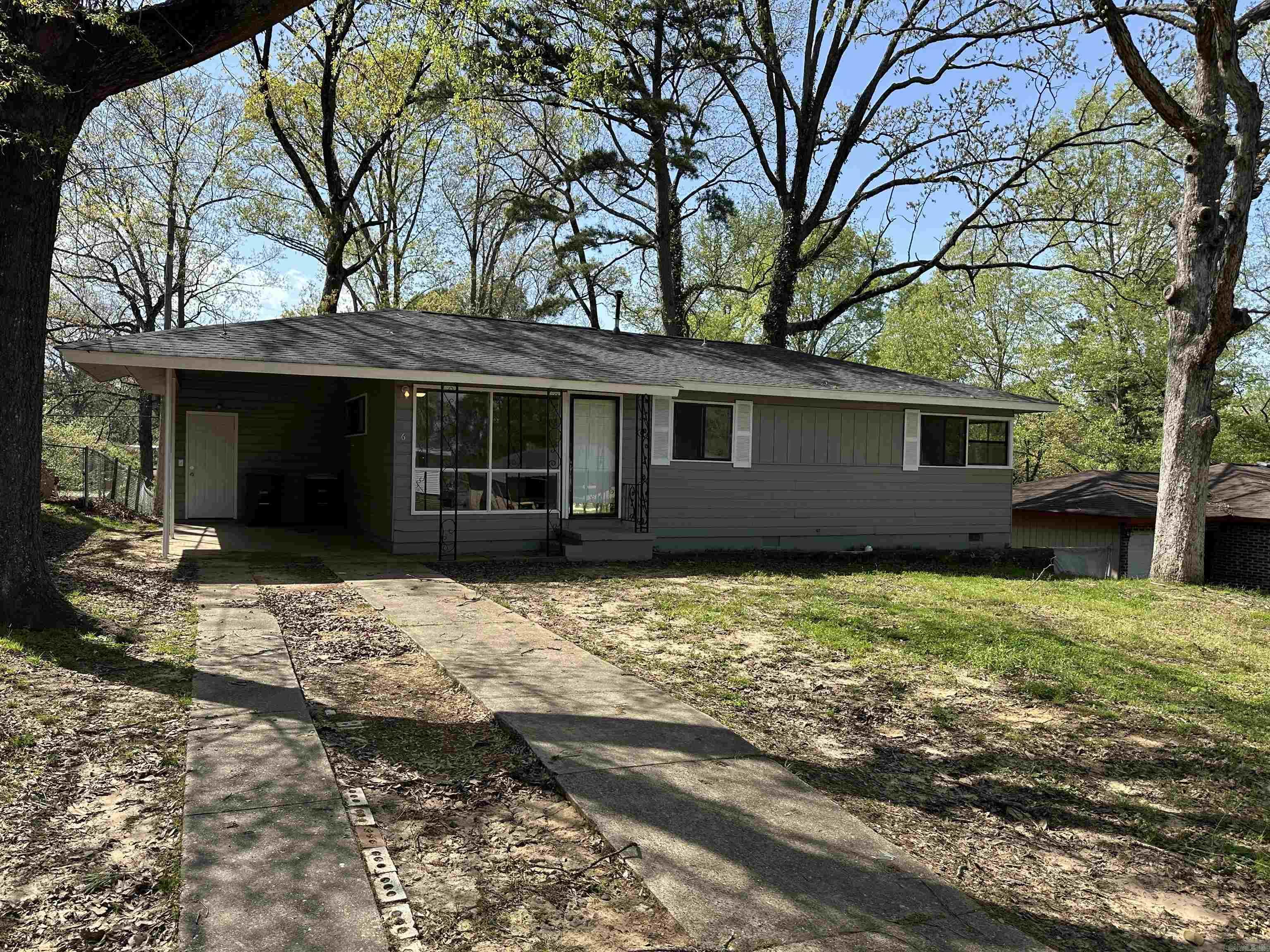 6 Ivy Drive