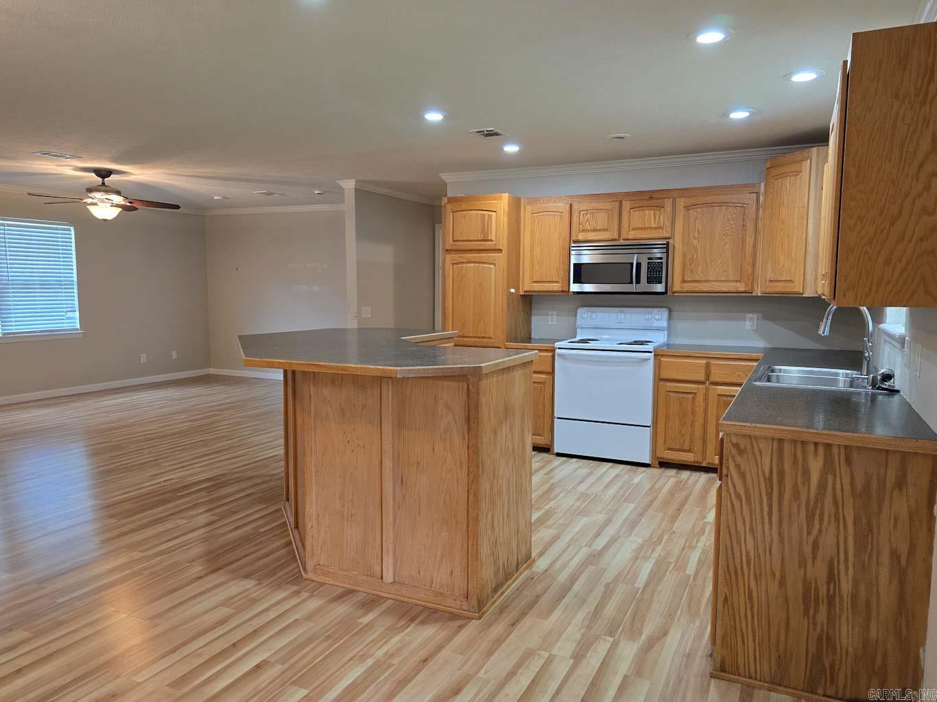 1103 Magnolia Ave  Mena, AR
