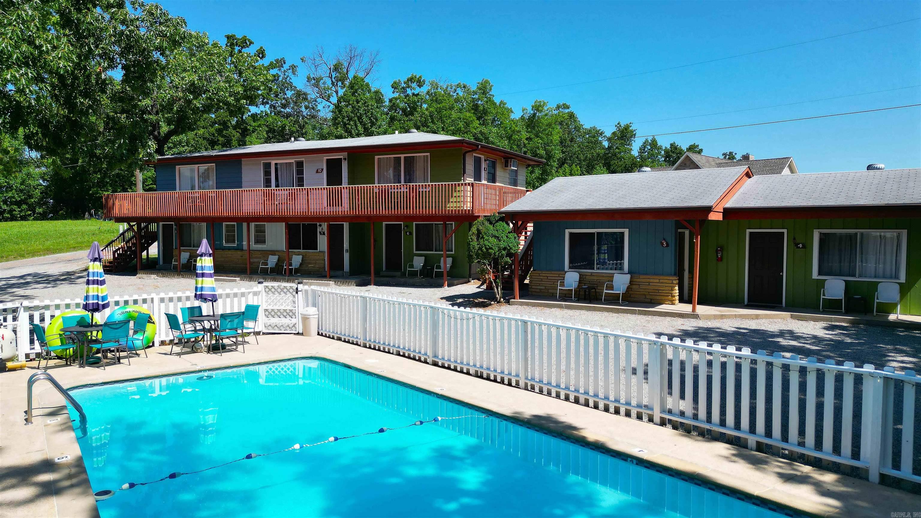 205  pinehurst  Bull Shoals, AR