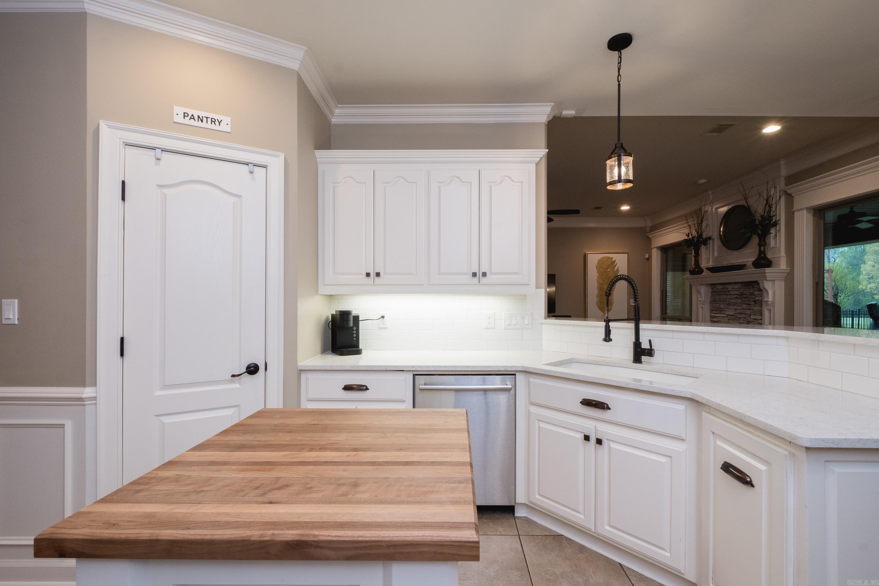 118  Bayonne Cove  Maumelle, AR
