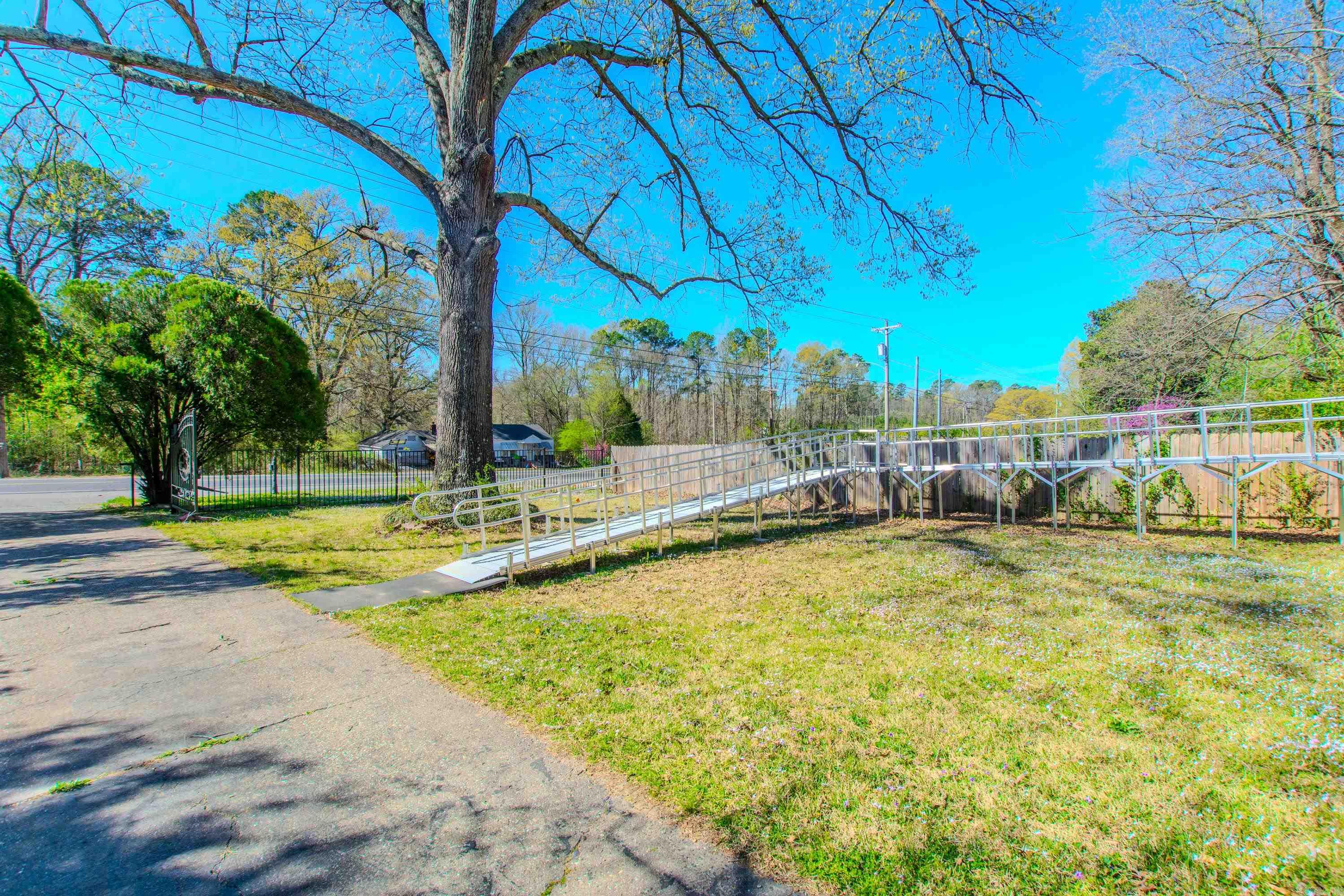 3110  Edison  Benton, AR