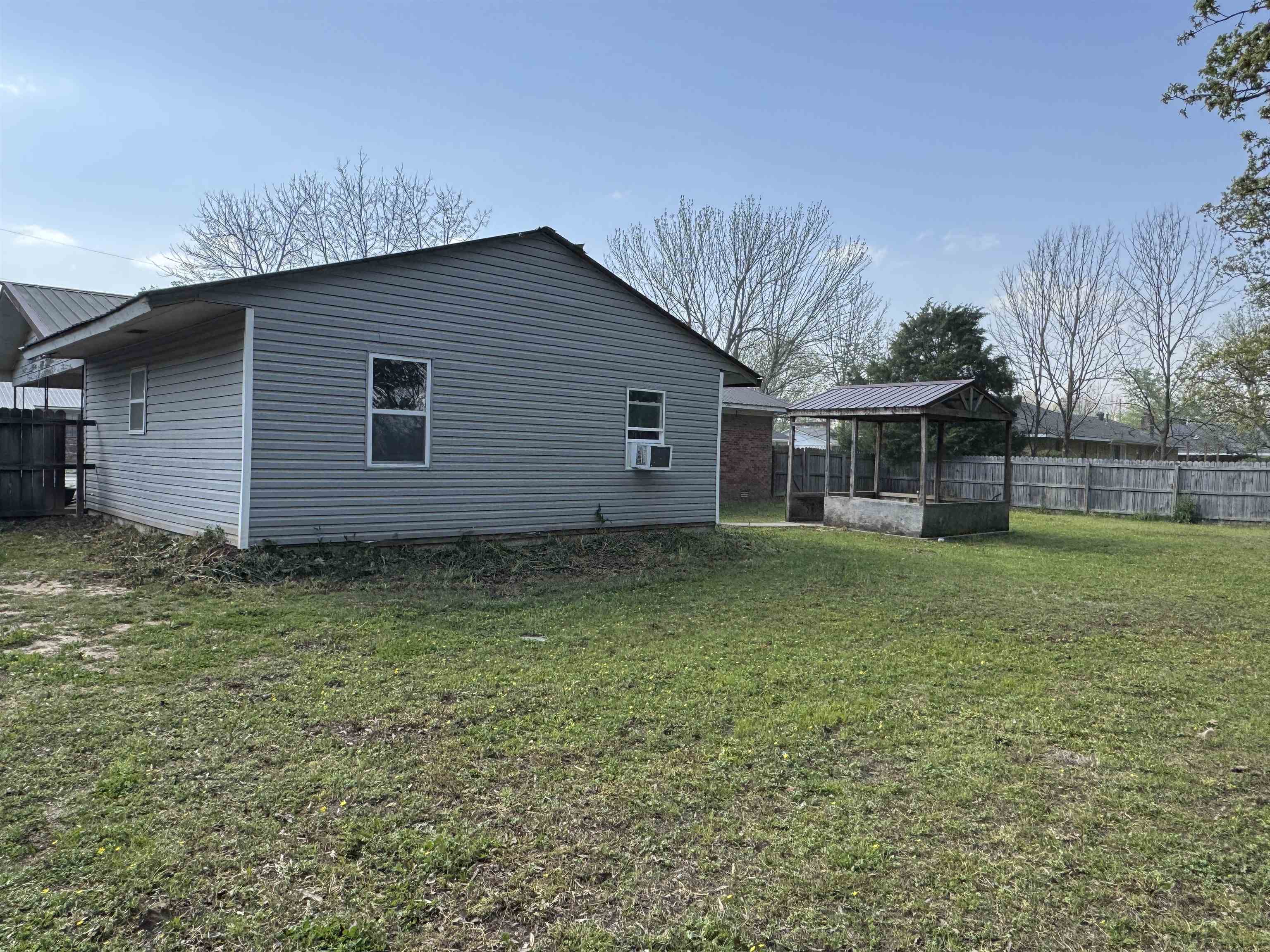 117 NE Georgia  Walnut Ridge, AR