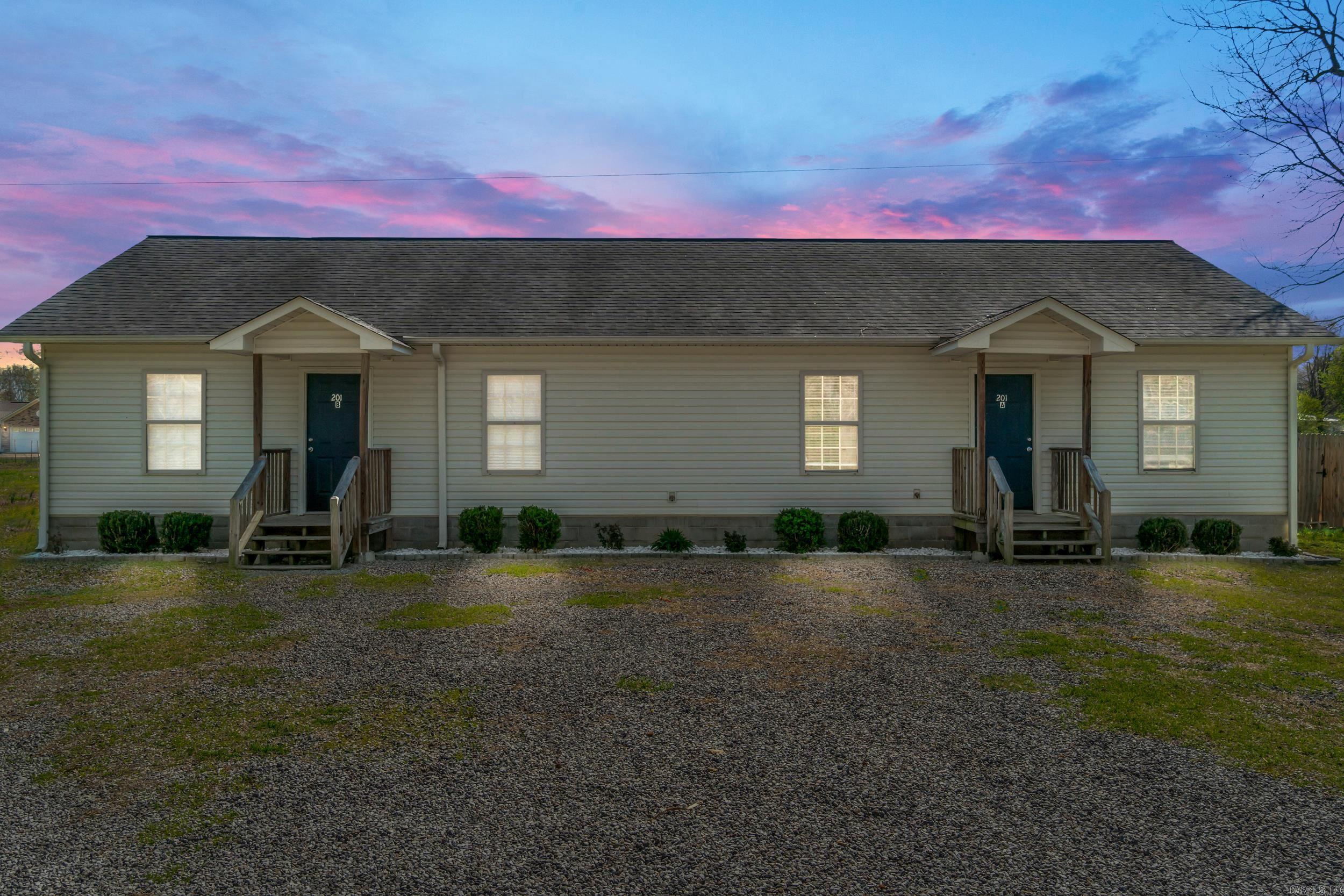 201 N Horn A & B  Letona, AR