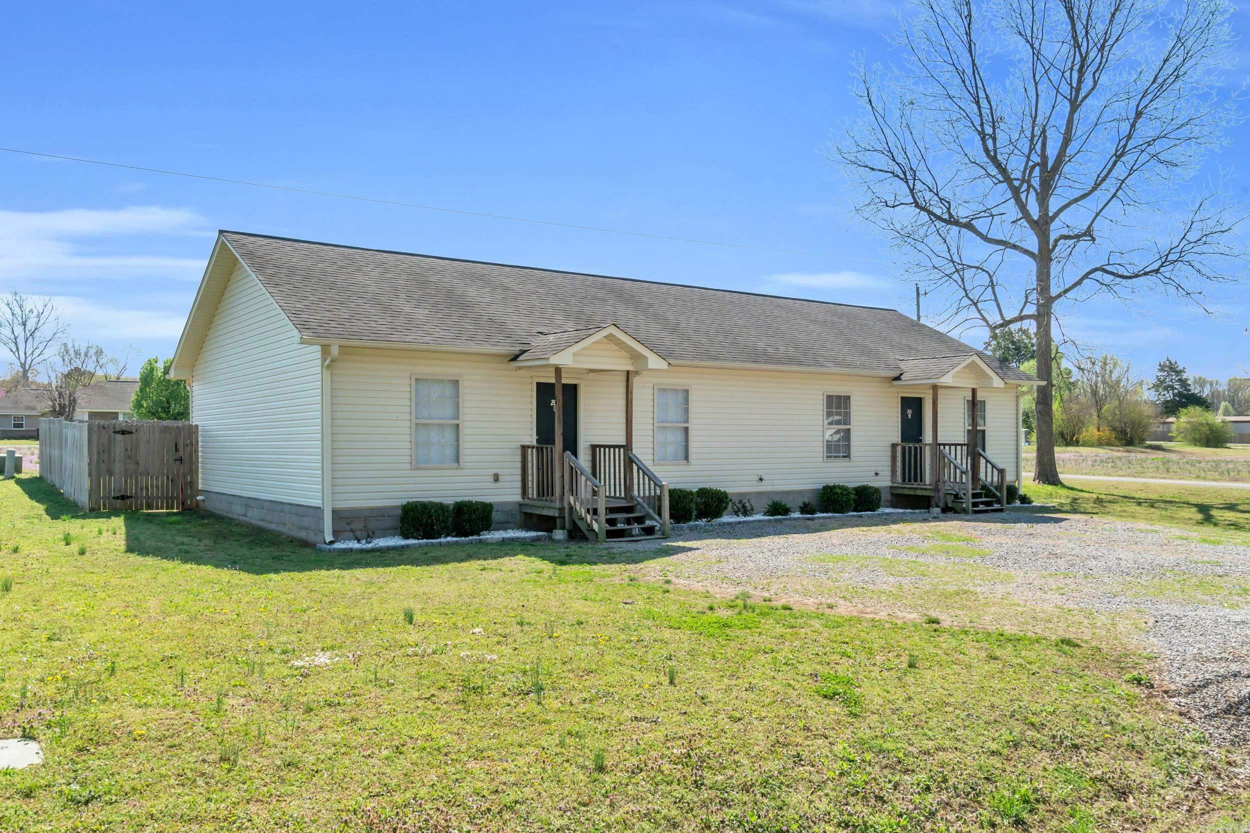 201 N Horn A & B  Letona, AR