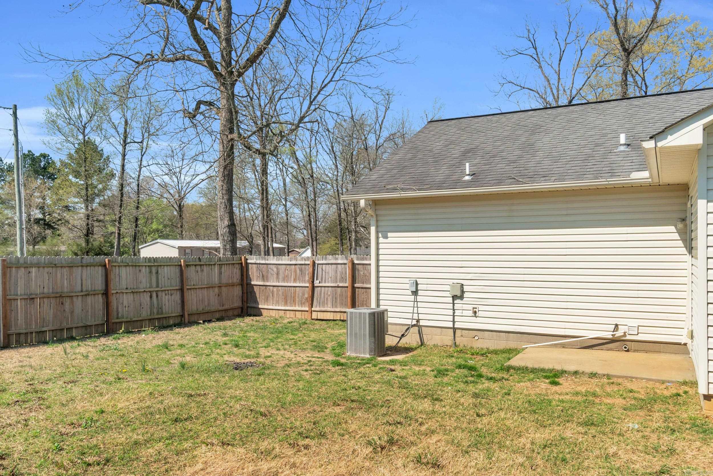 201 N Horn A & B  Letona, AR
