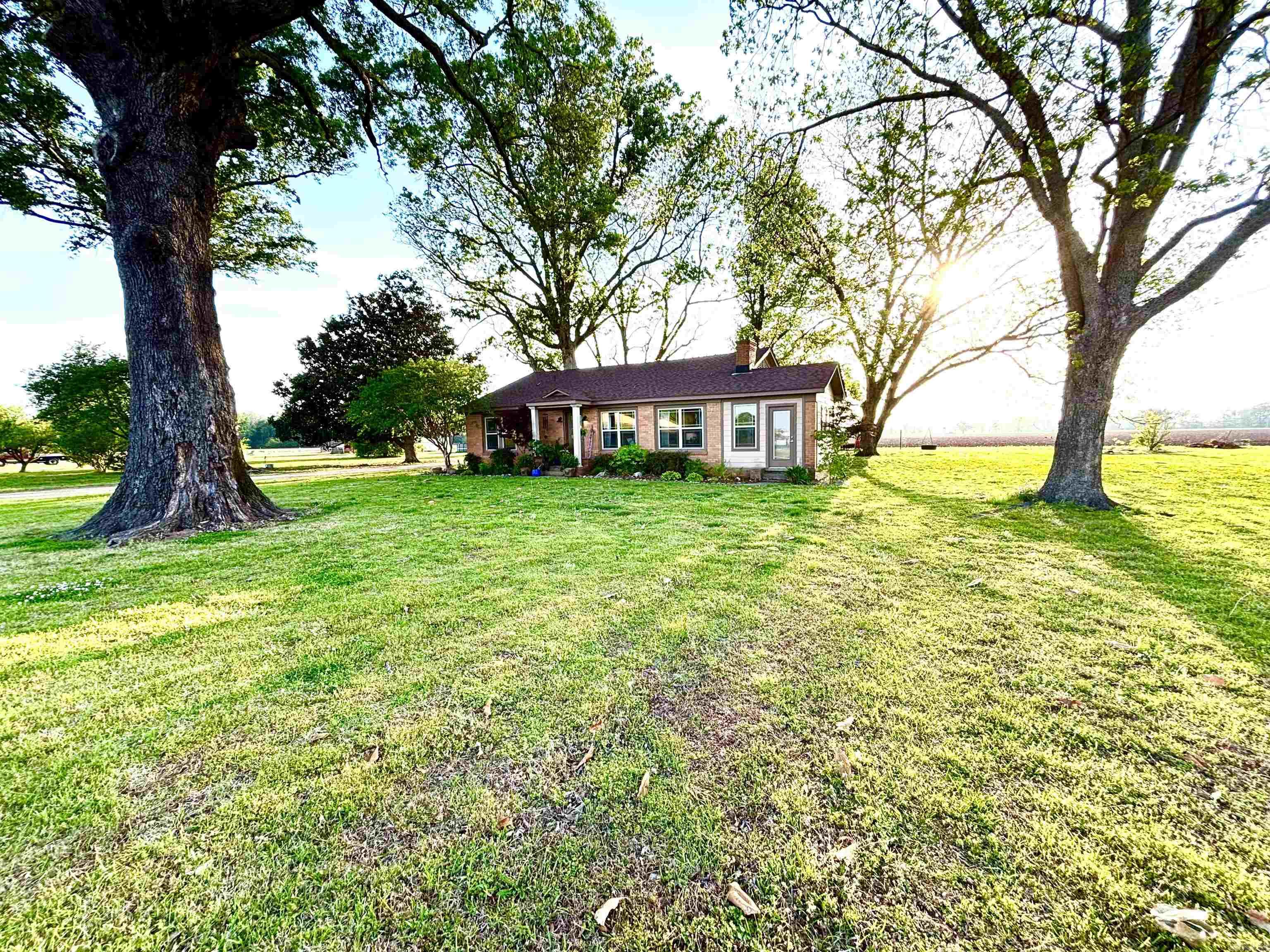 10011 N 293  Dumas, AR