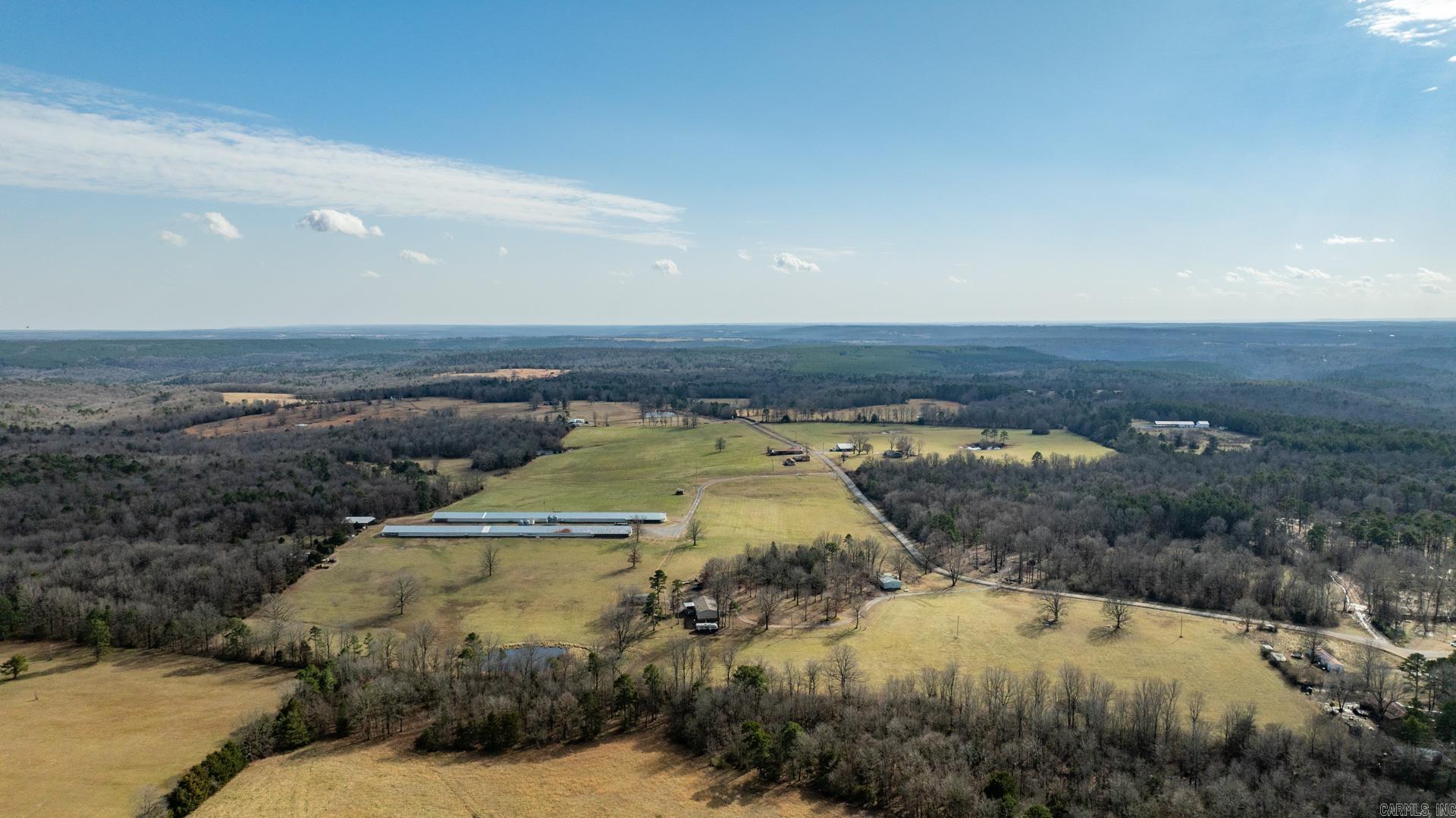 345  Creek  Floral, AR