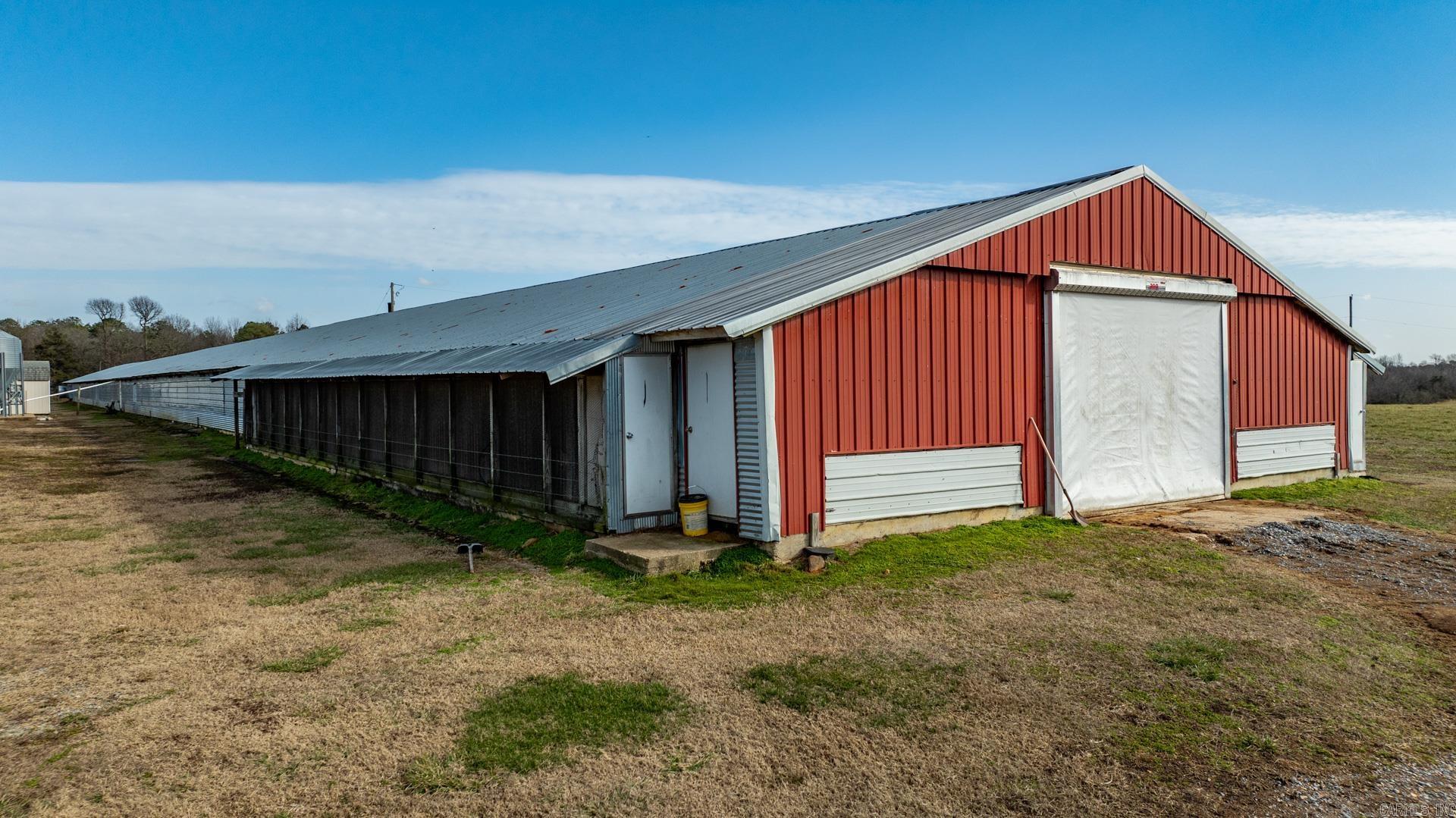 345  Creek  Floral, AR