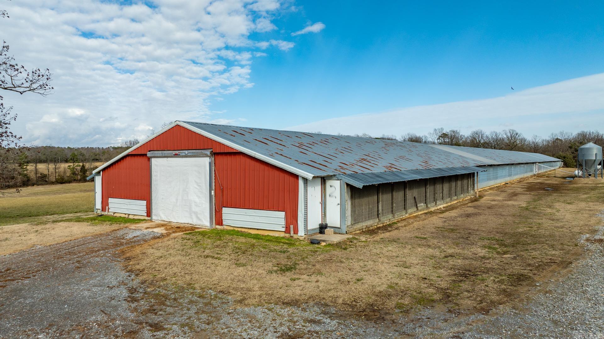 345  Creek  Floral, AR