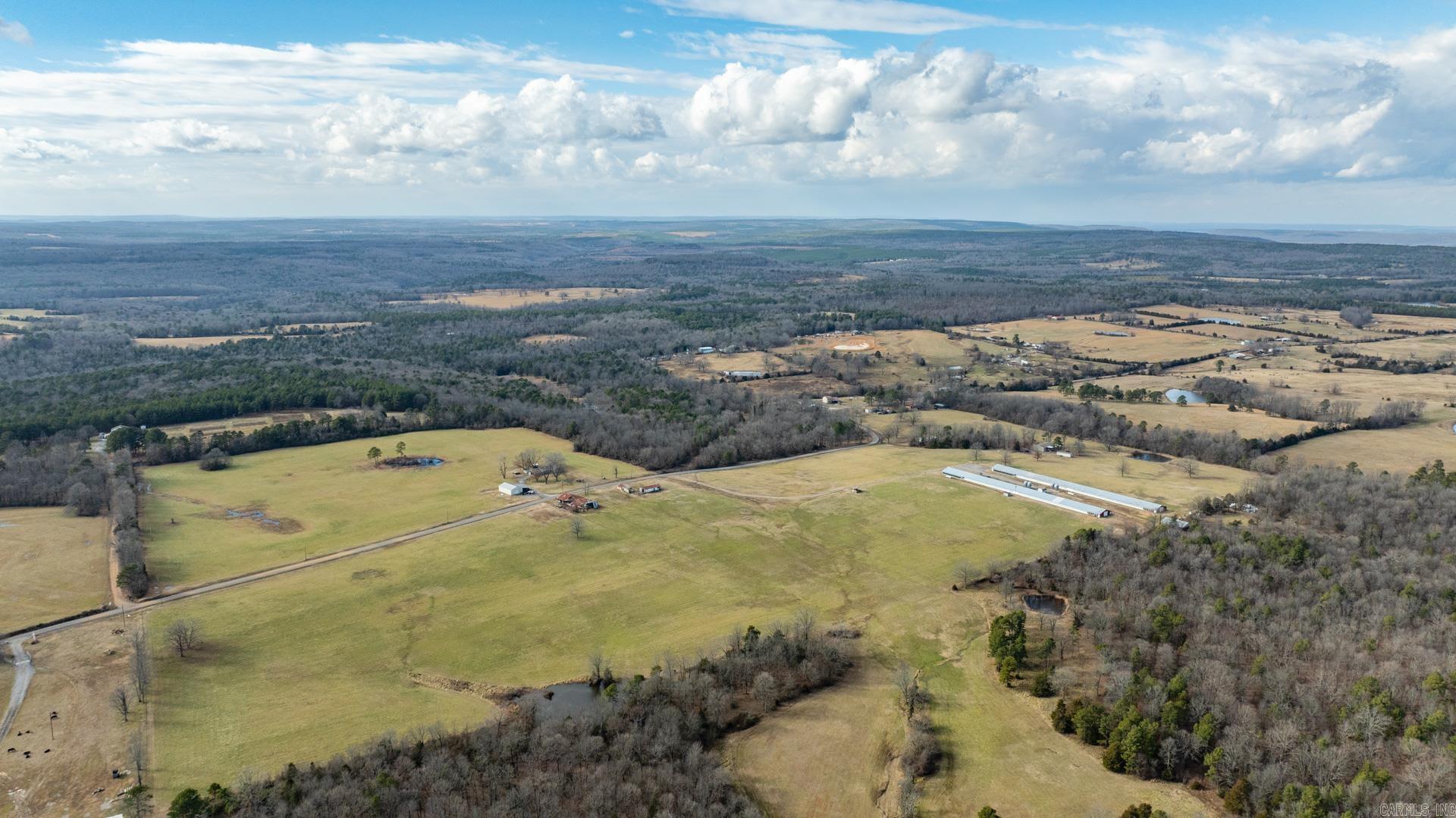 345  Creek  Floral, AR