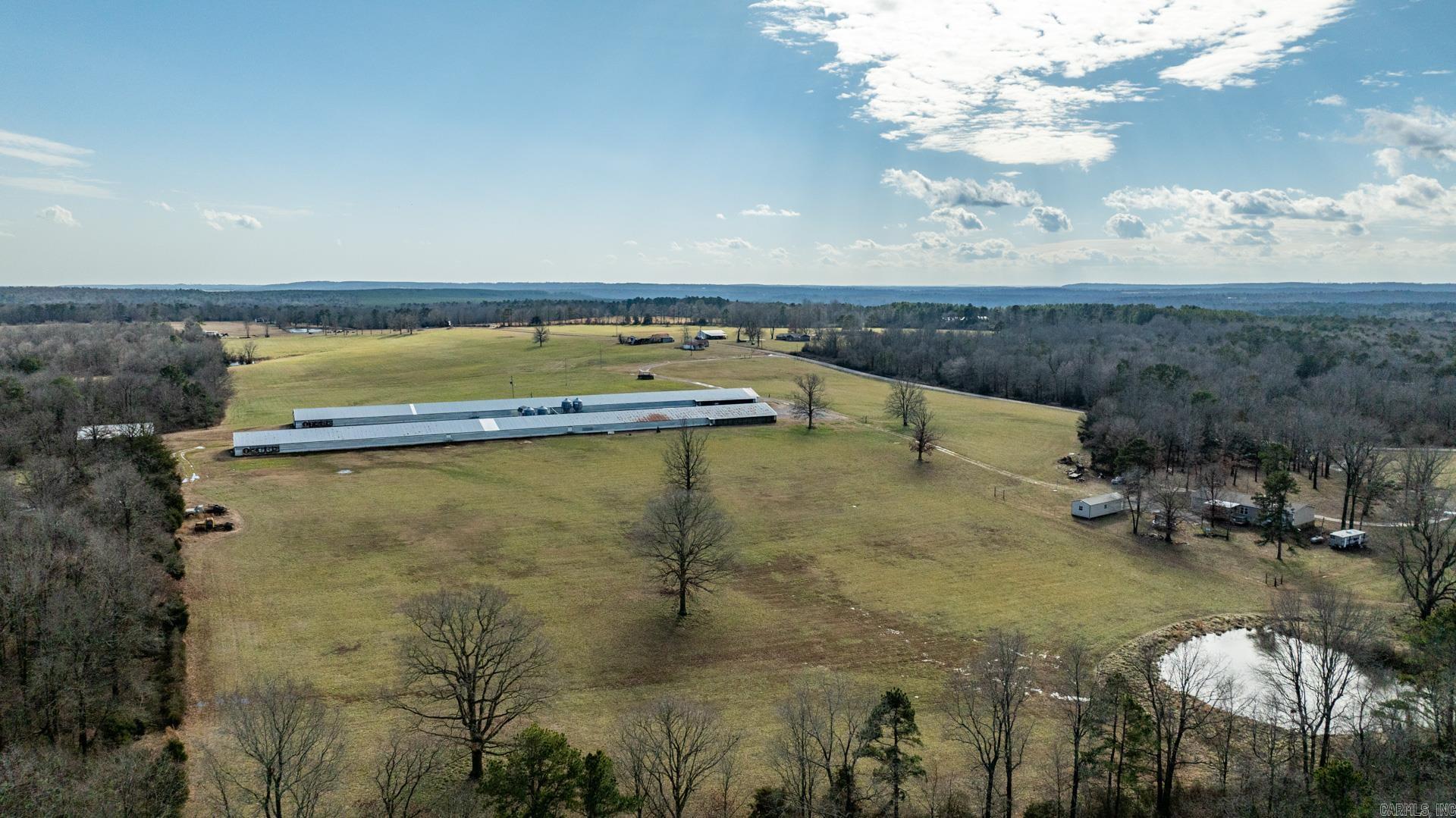 345  Creek  Floral, AR