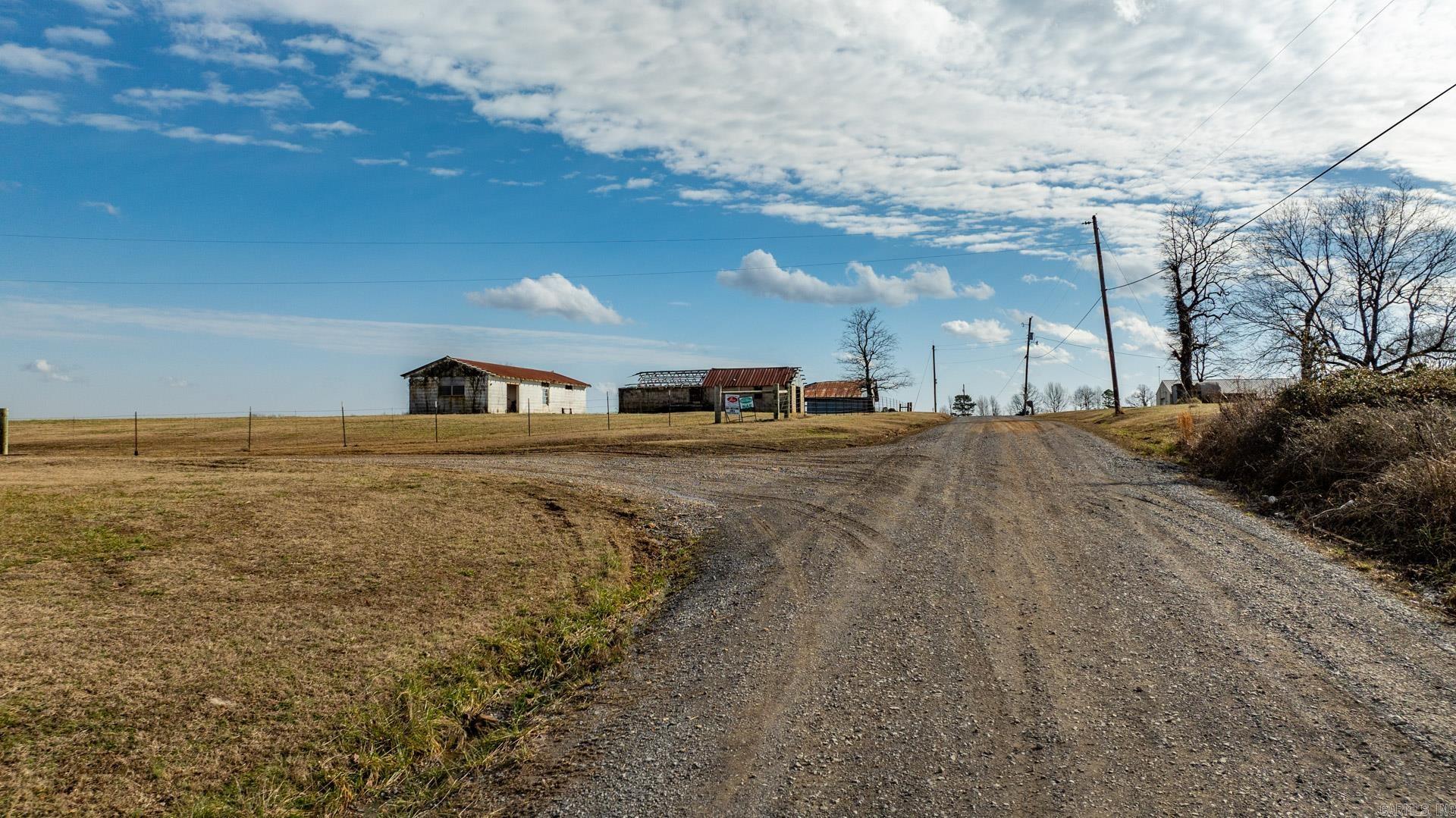 345  Creek  Floral, AR