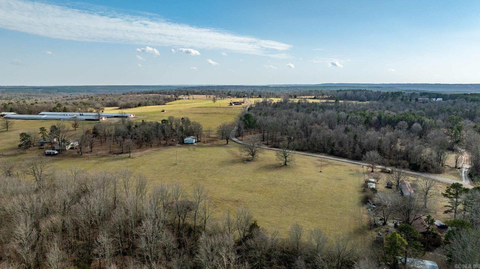 345  Creek  Floral, AR