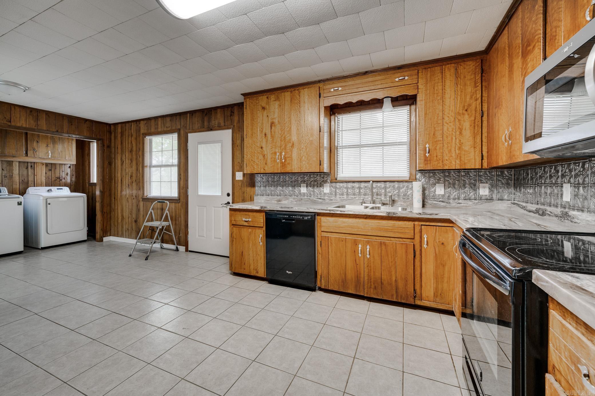 595  CANEY VALLEY DRIVE  Plumerville, AR