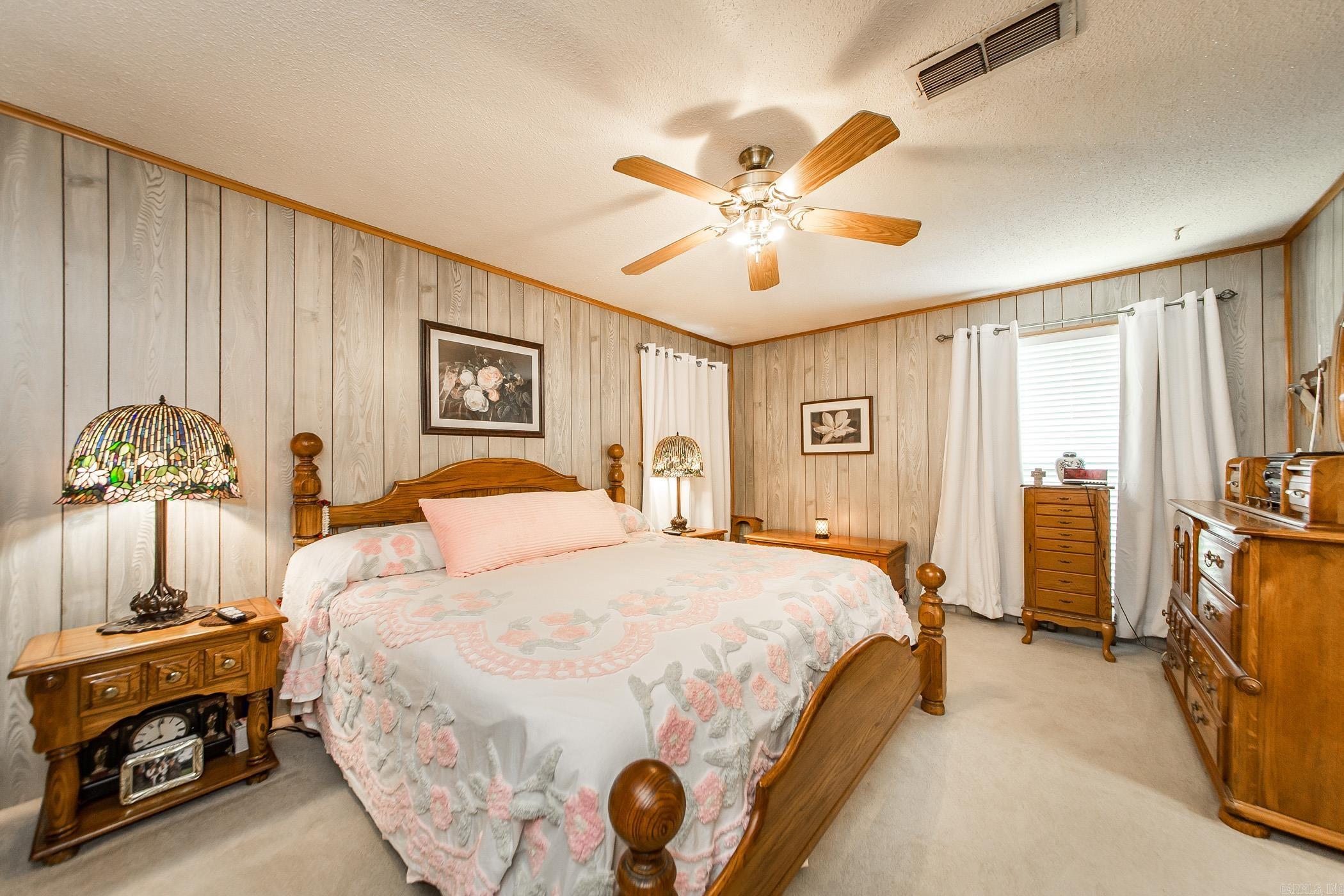 300  Elmwood  Hot Springs, AR